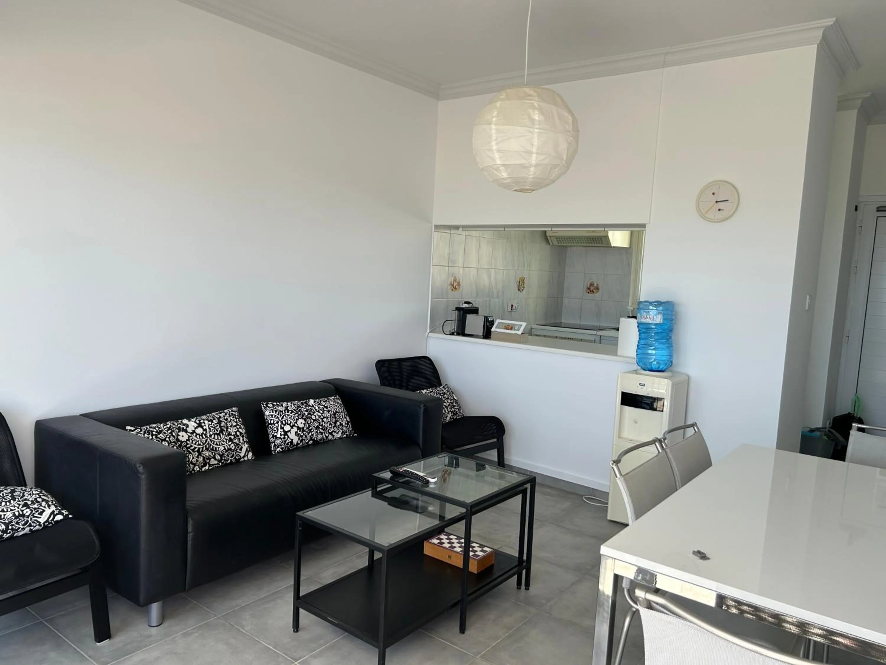 Kitchen or kitchenette in Julie's beach house