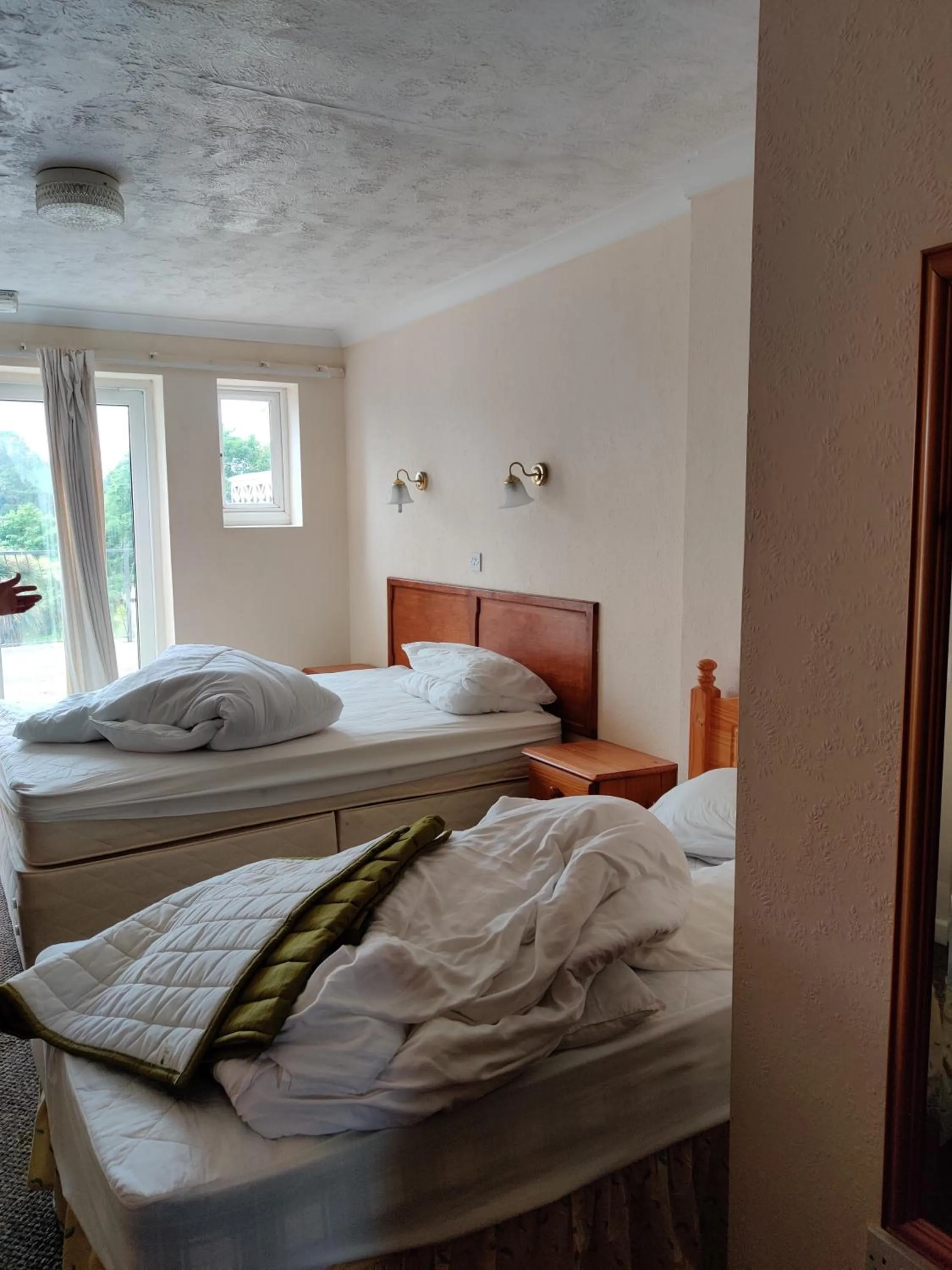 Bedroom in Inglewood Palm Hotel, Abbey Sands Torquay