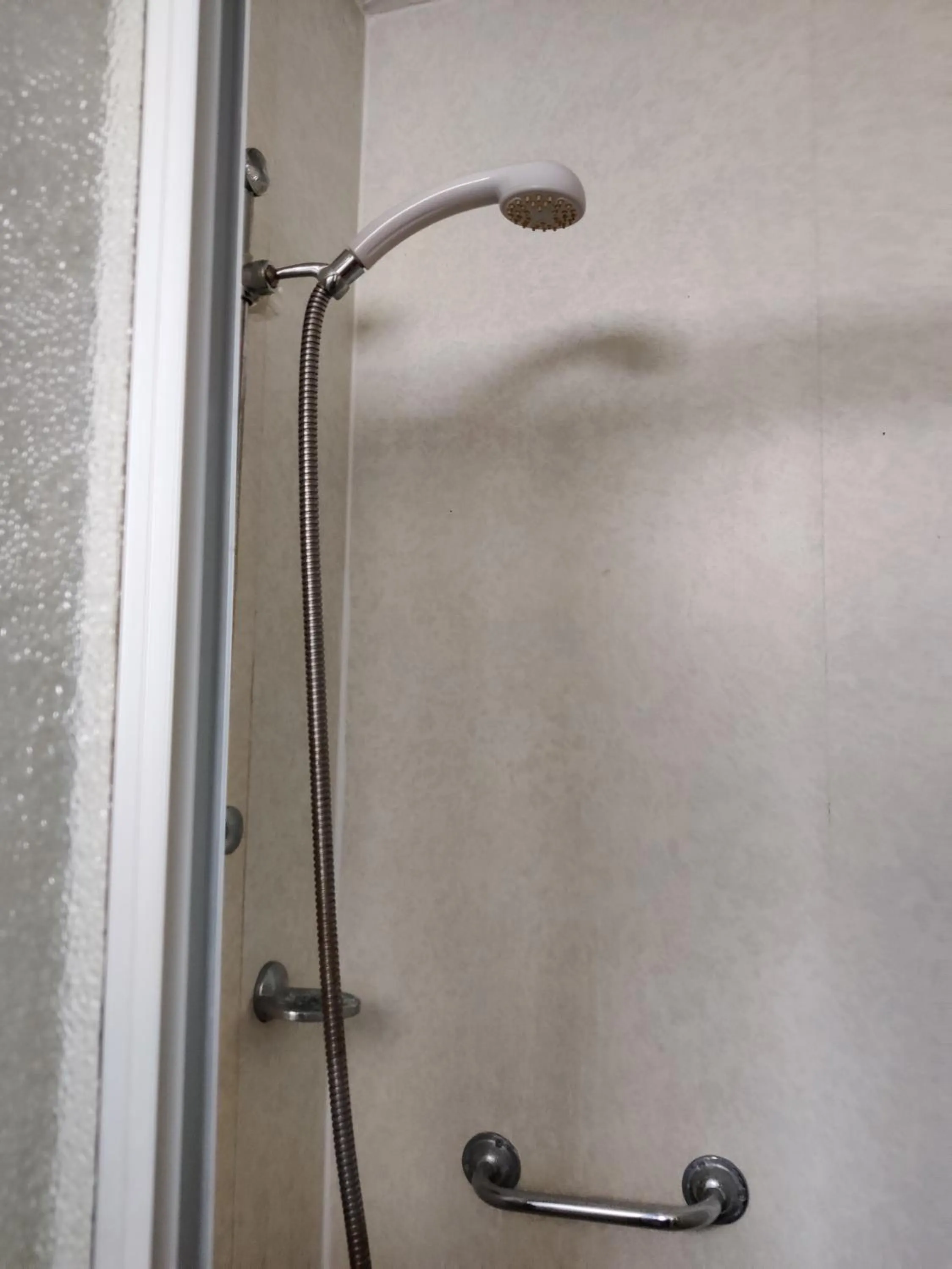 Bathroom in Inglewood Palm Hotel, Abbey Sands Torquay