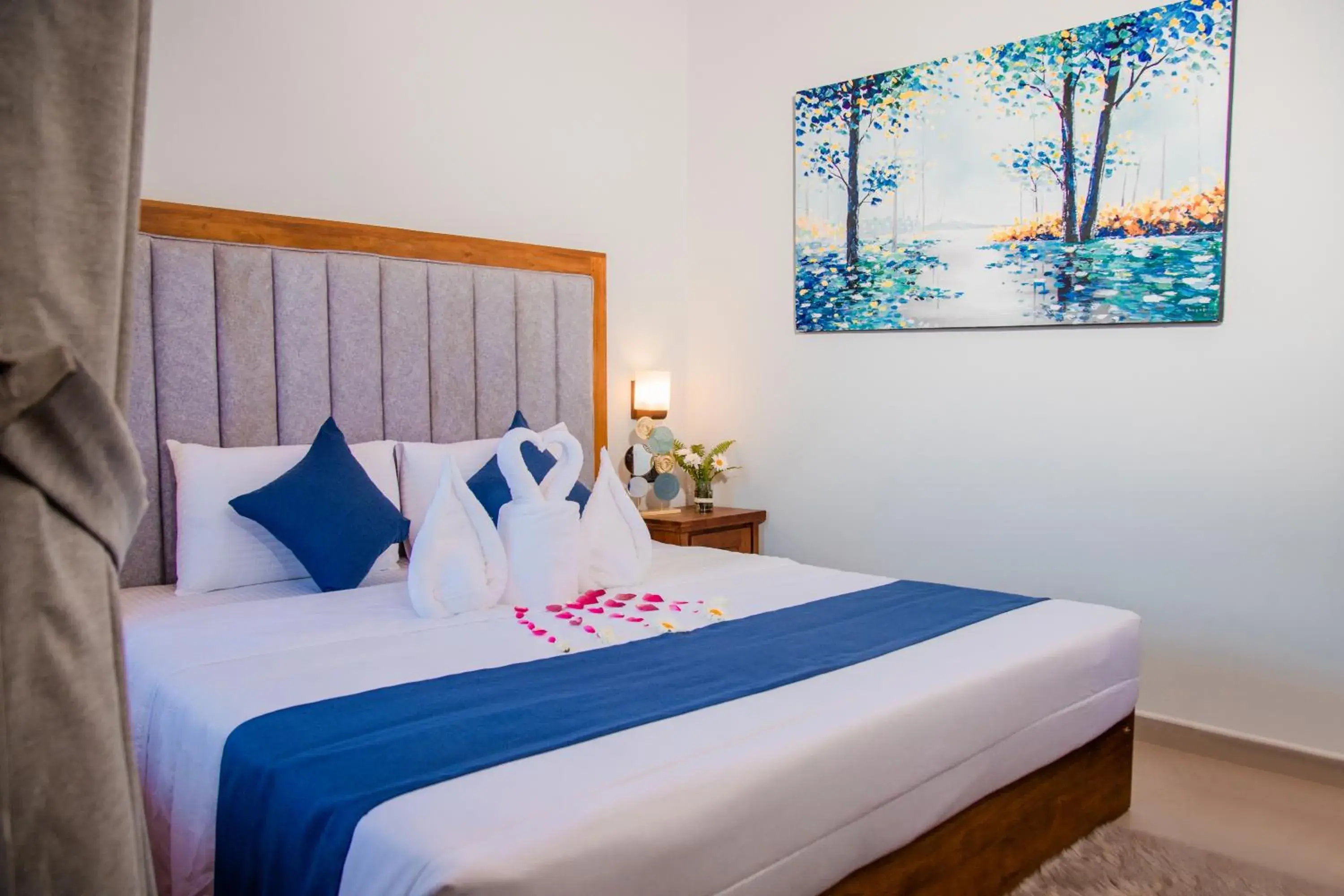 Bed in Golden Shower Inn Bed in Golden Shower Inn