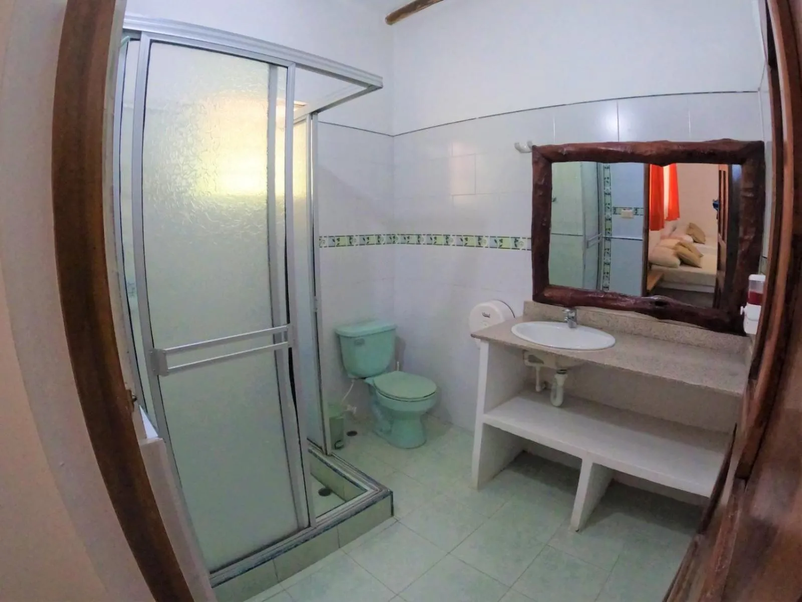 Shower in Finca Hotel Villaruth