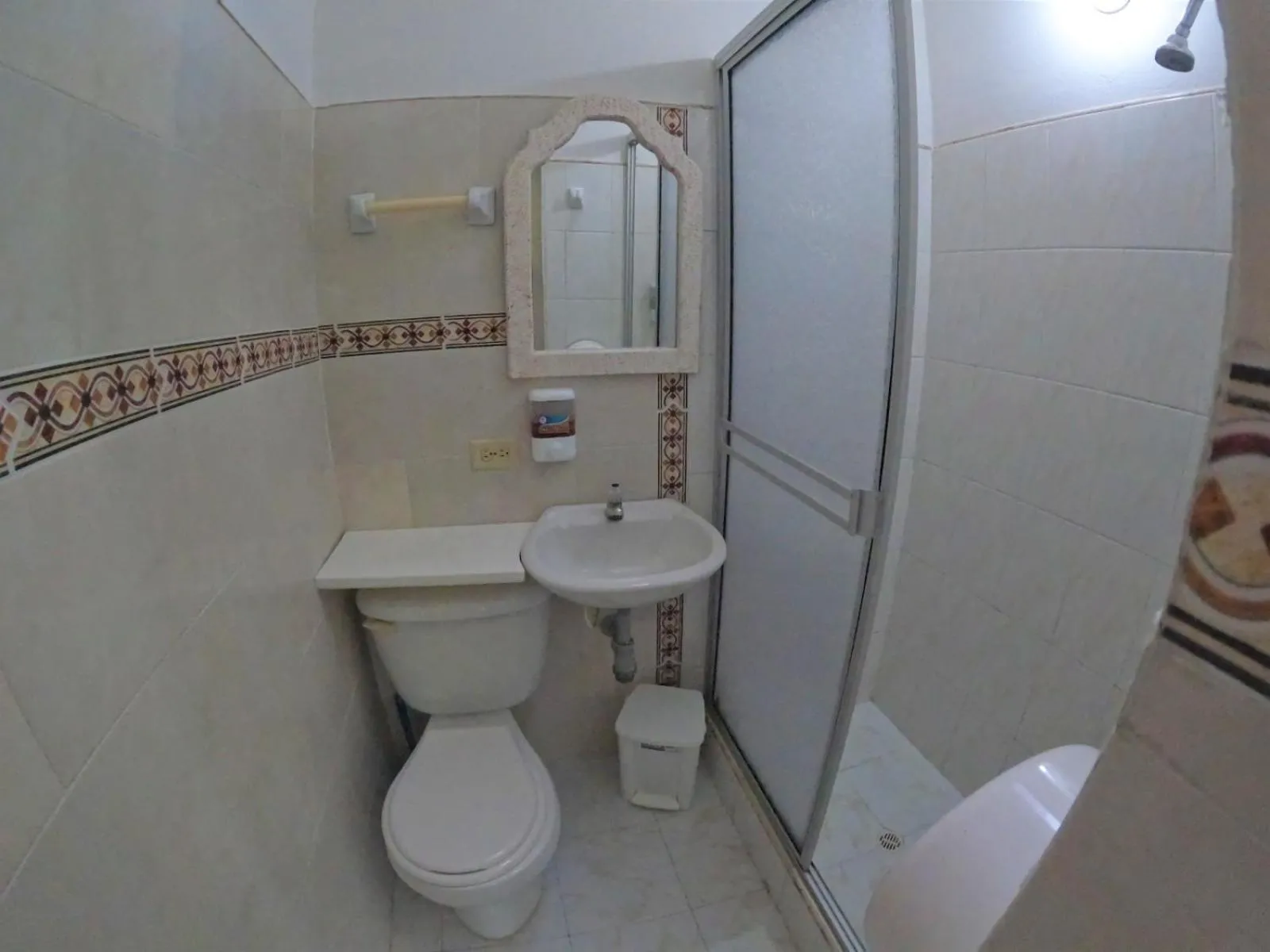 Shower in Finca Hotel Villaruth
