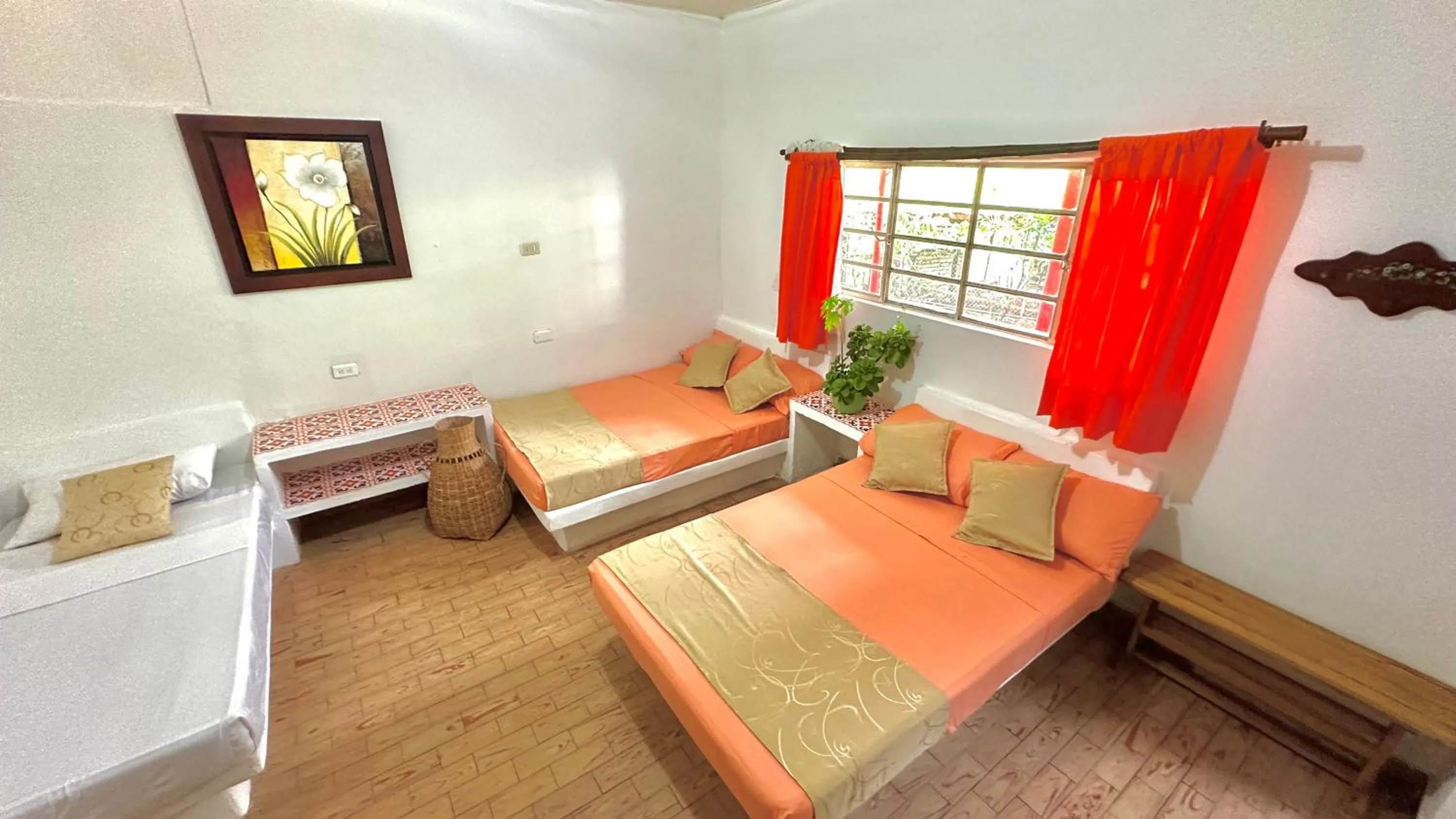 Photo of the whole room, Bed in Finca Hotel Villaruth