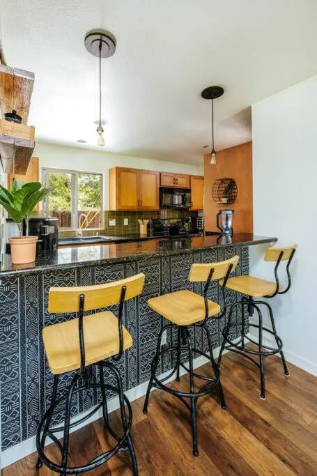The Kumu House