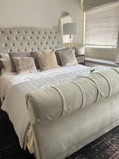 Bedroom, Bed in The New Boar Bedroom, Bed in The New Boar