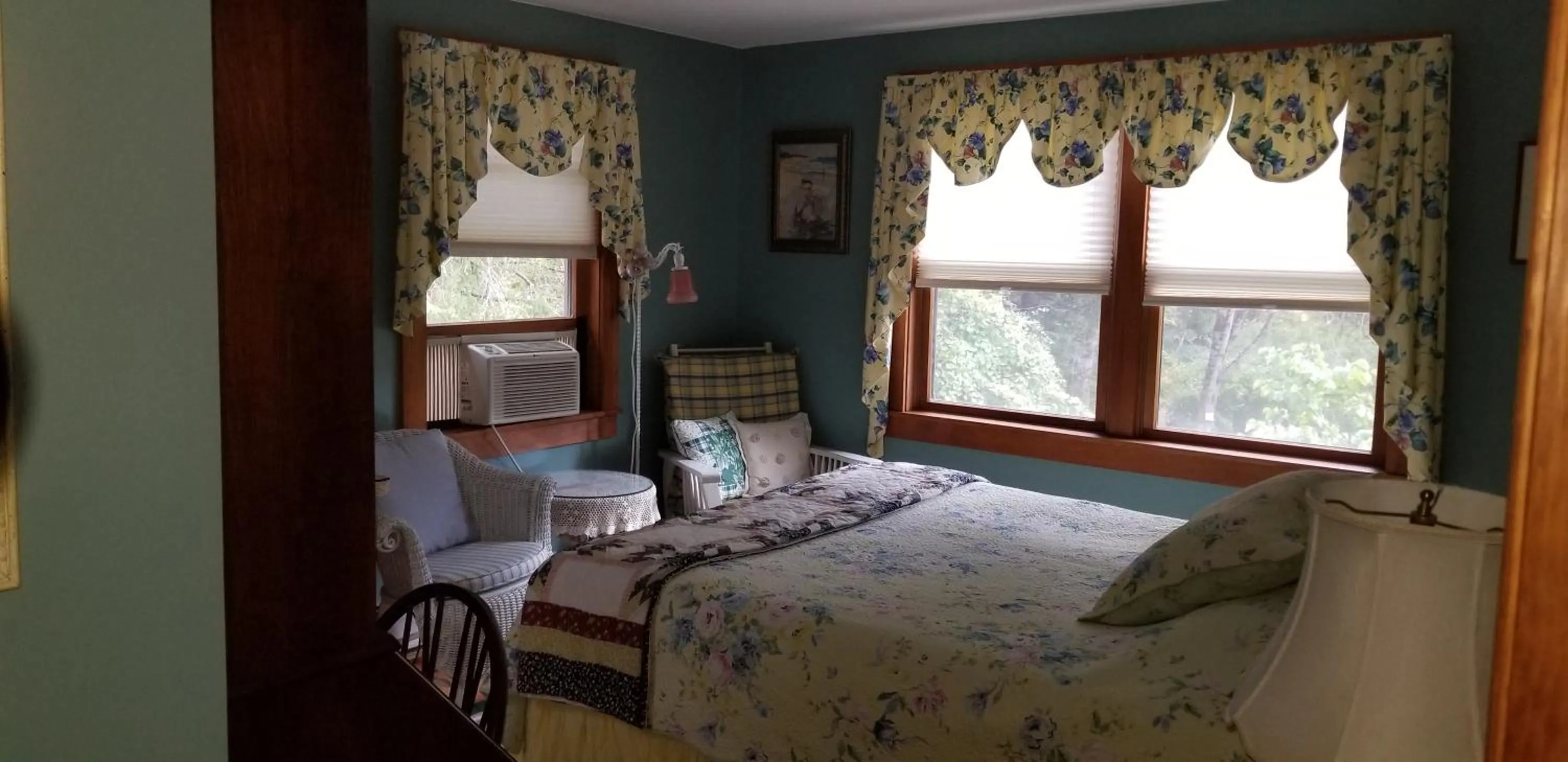 Bed in Eastgate Inn B&B