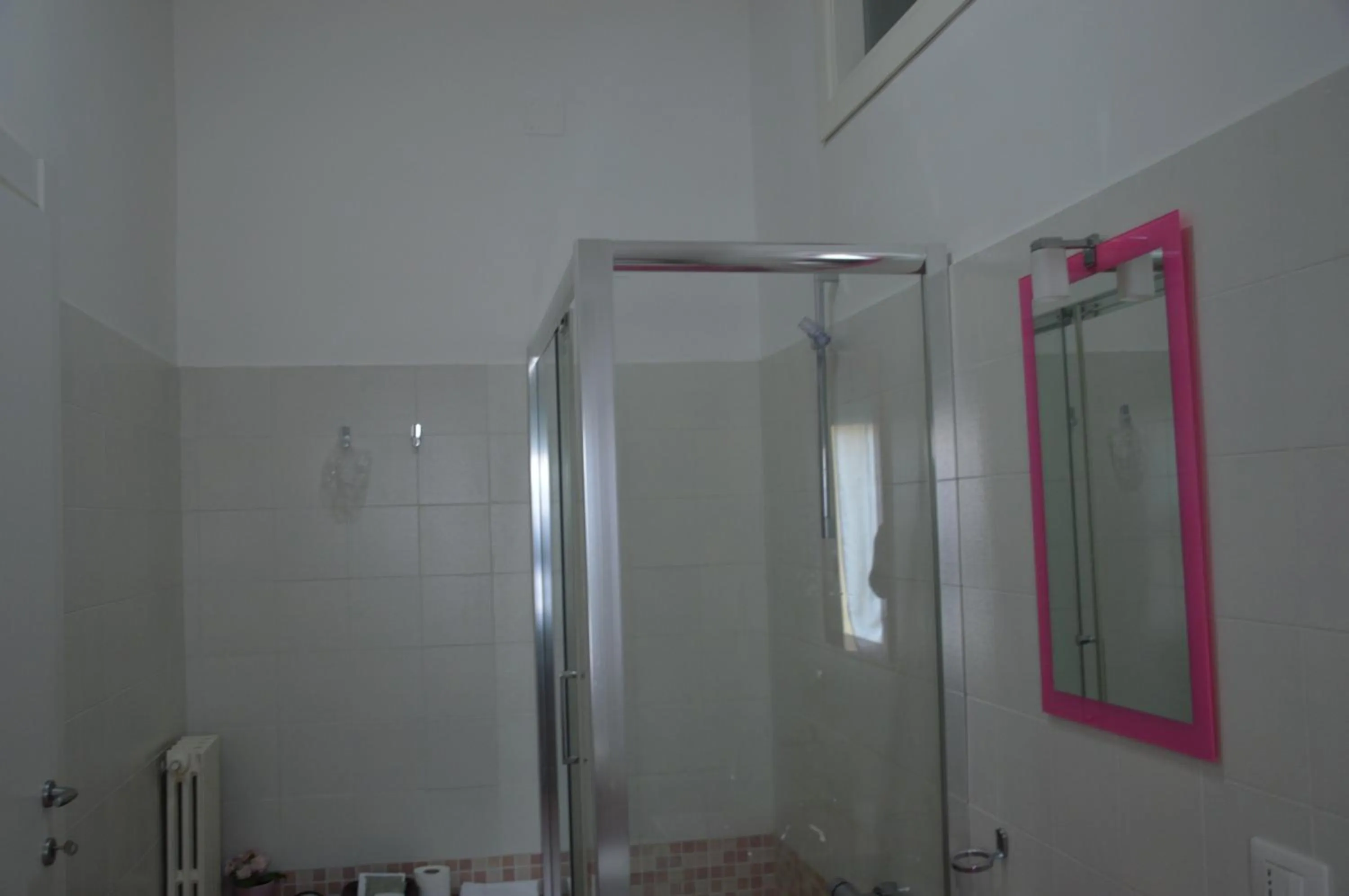 Shower in B&B Acquamarina
