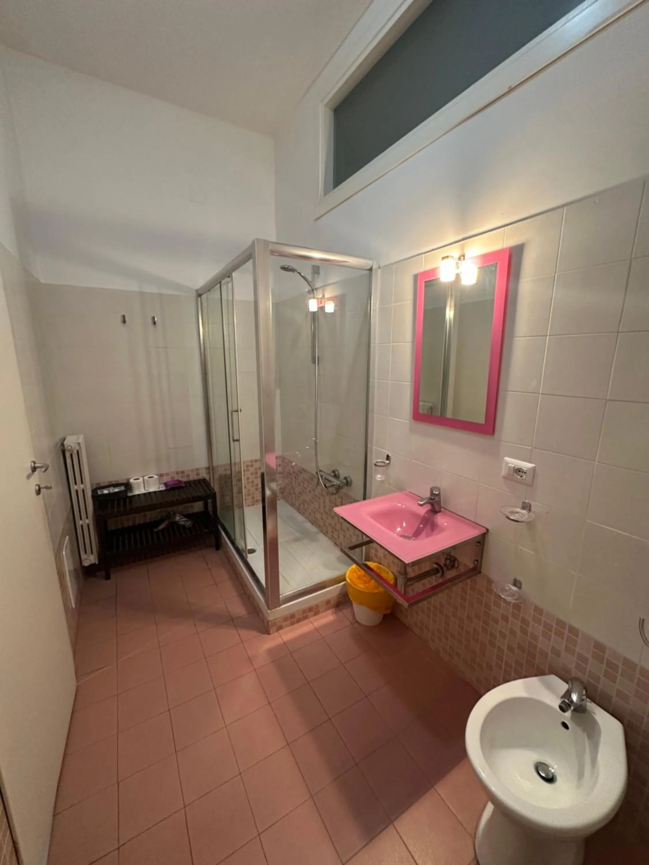 Shower in B&B Acquamarina