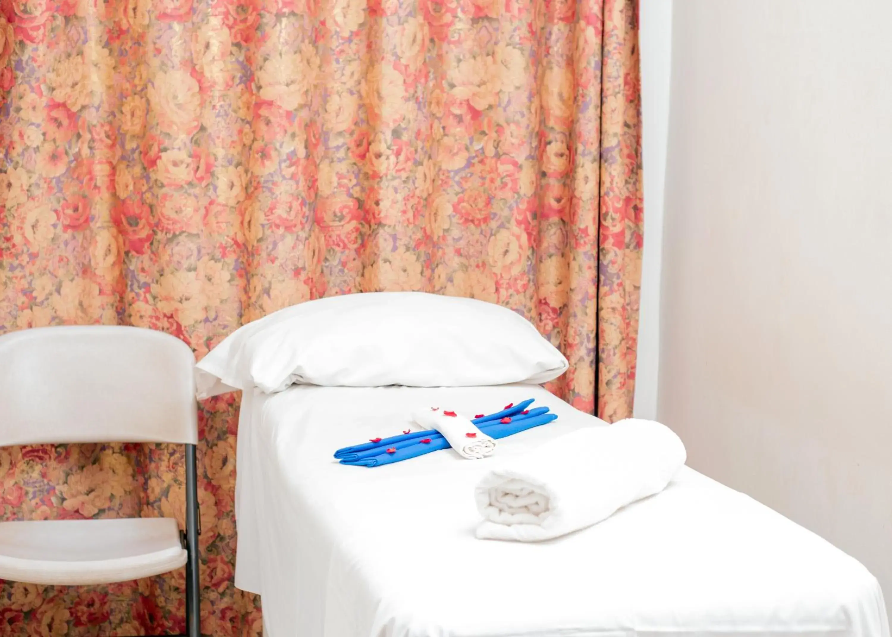 Spa and wellness centre/facilities, Bed in Infinity Hotel Kampala Spa and wellness centre/facilities, Bed in Infinity Hotel Kampala