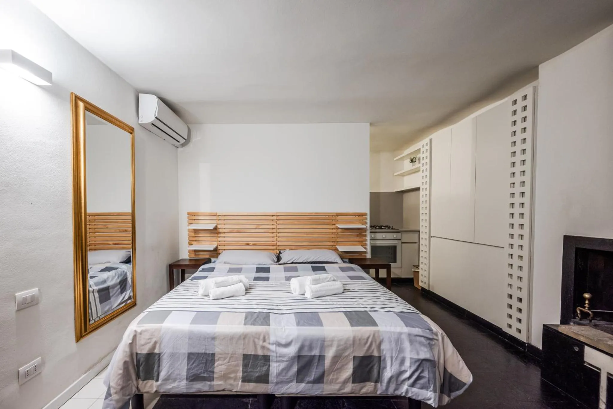 Bed in Villa Anglia, SmartStay - Amendola, Fiera, Ospedale San Luca