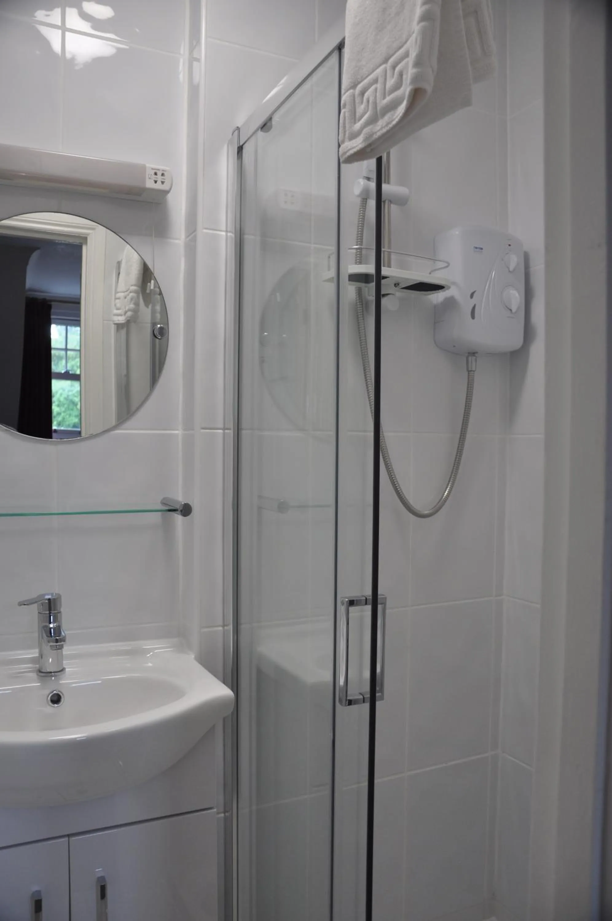 Shower in Hotel Peppers