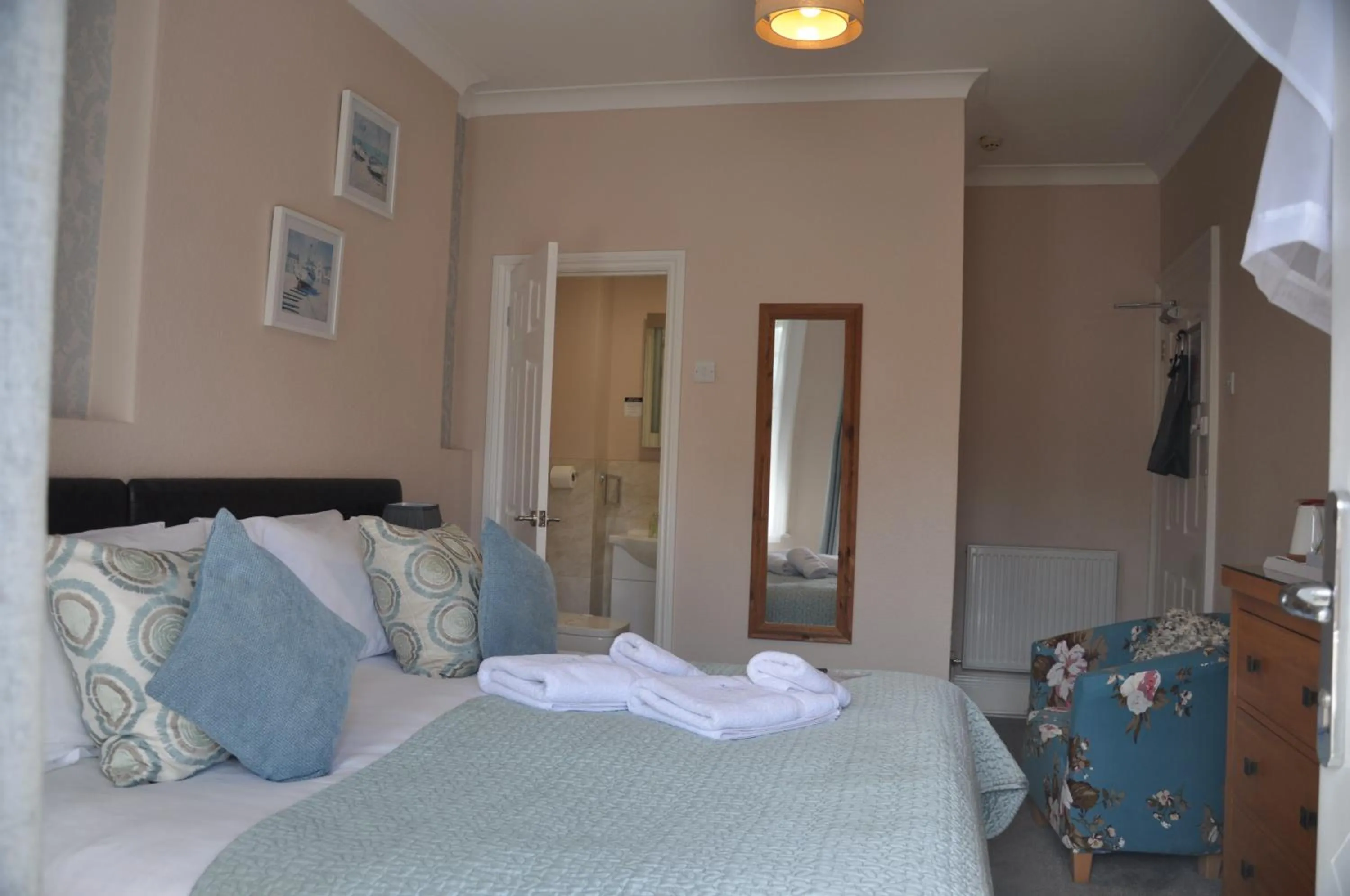 Bedroom, Bed in Hotel Peppers