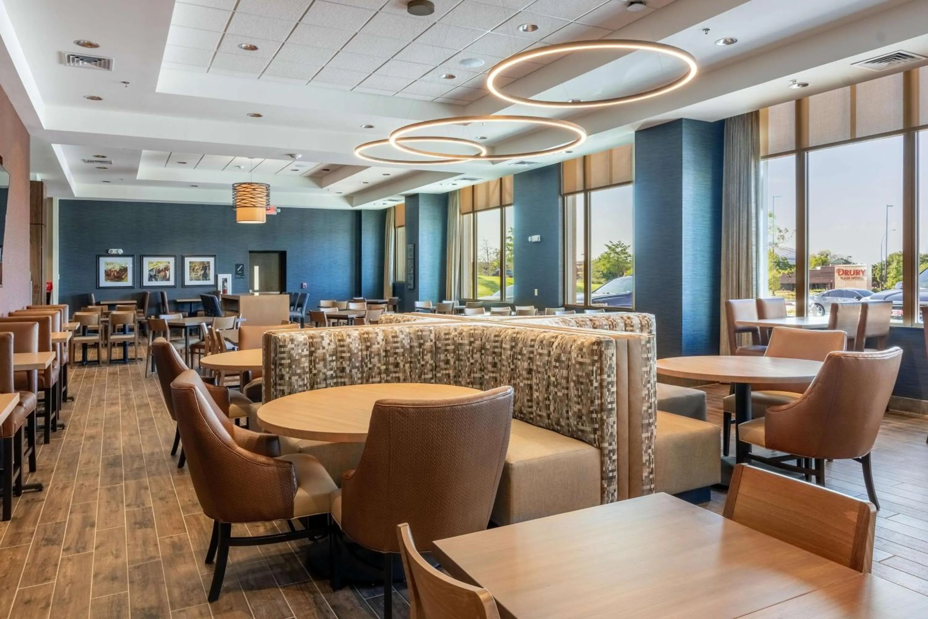 Breakfast in Drury Plaza Hotel Dallas Arlington