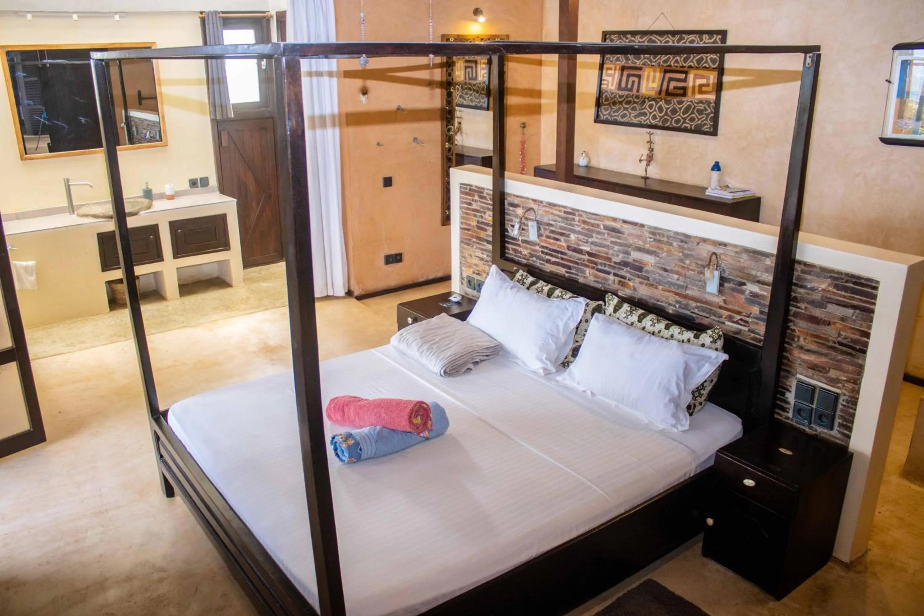 Bed in La Maison Bleue Lome