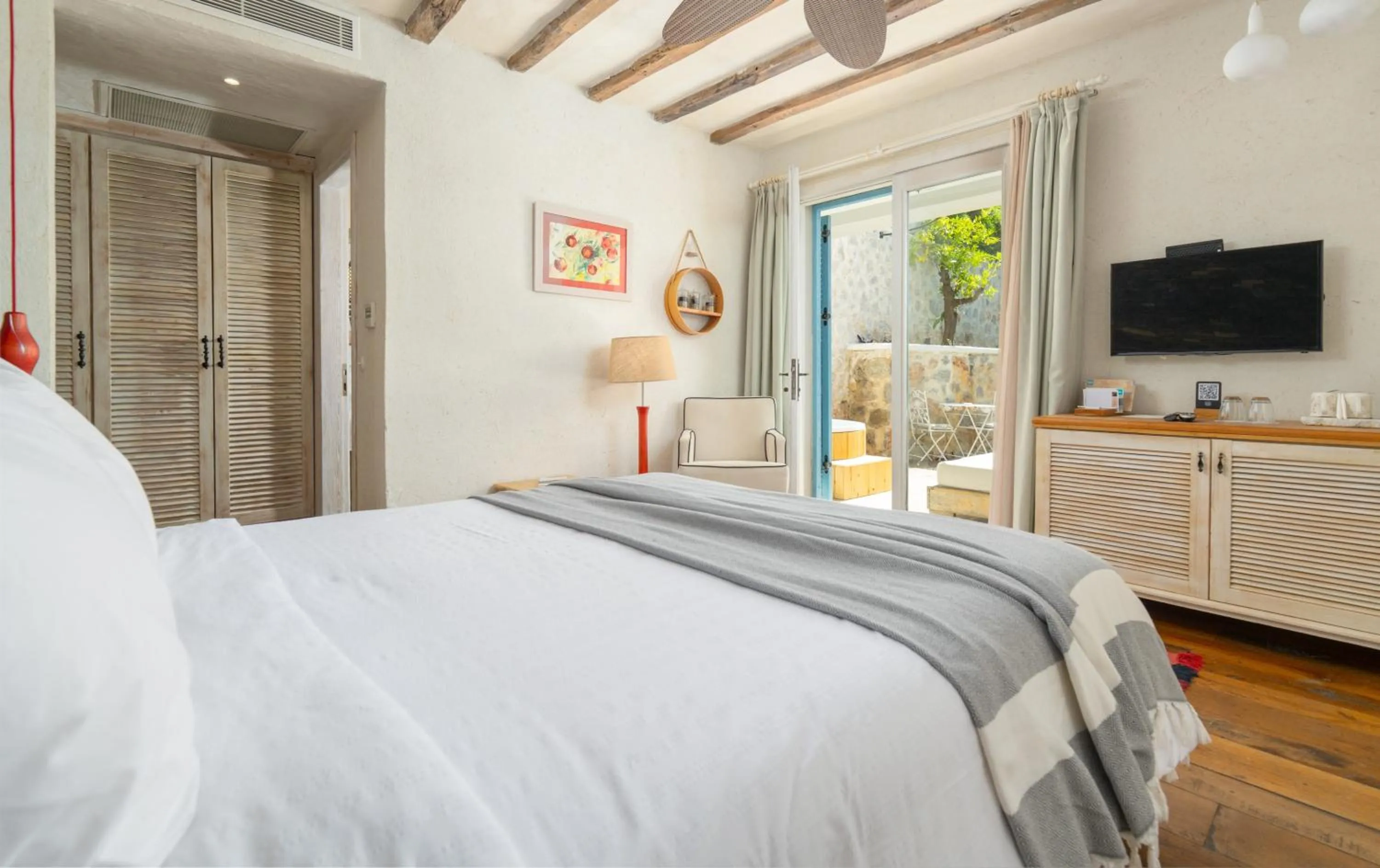 Bed in Hotel Unique-Boutique Class - Adults Only