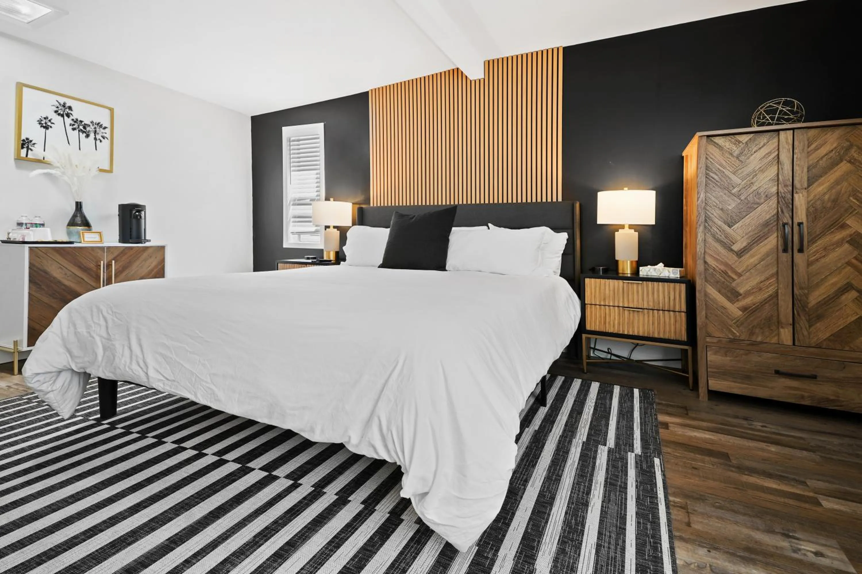 Bed in Mendo Bungalow