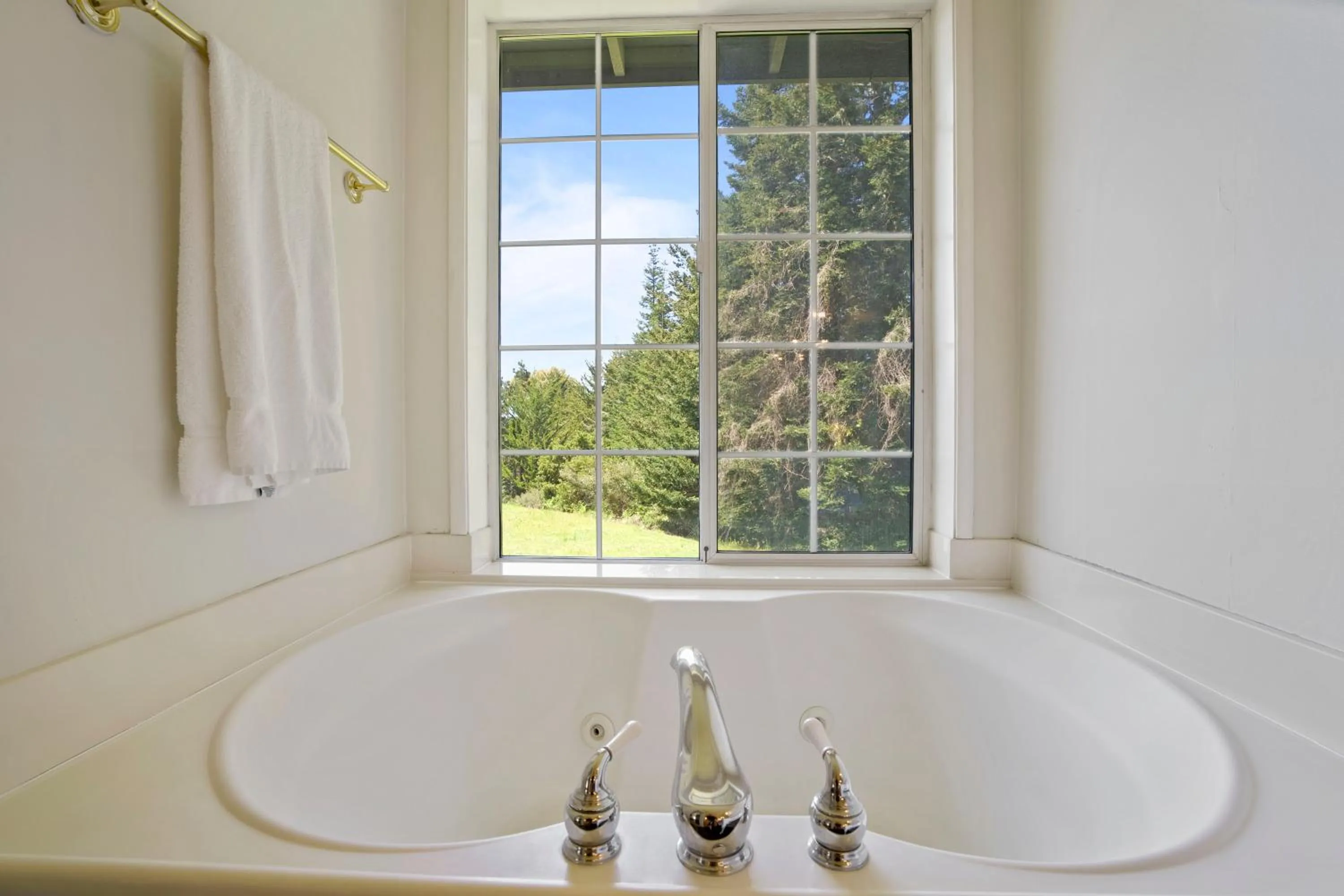 Bathroom in Mendo Bungalow