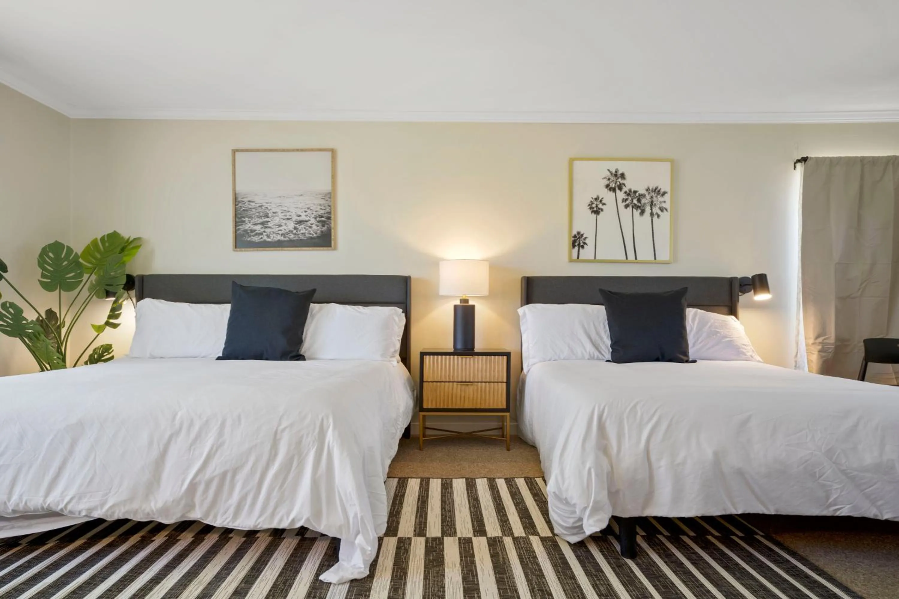 Bedroom, Bed in Mendo Bungalow