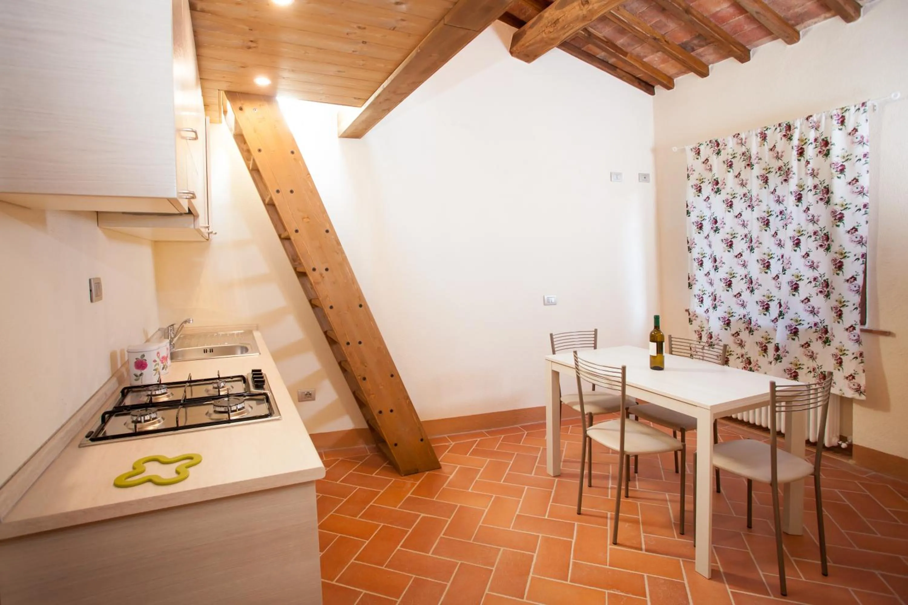 Dining area in Borgo alle Mura