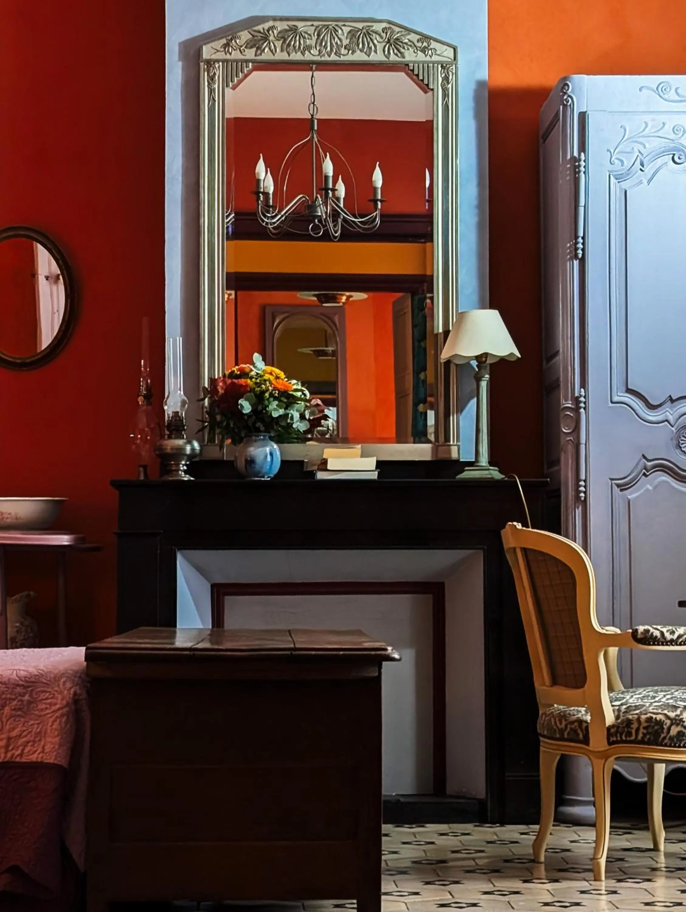 Property building in Les Chambres des Dames