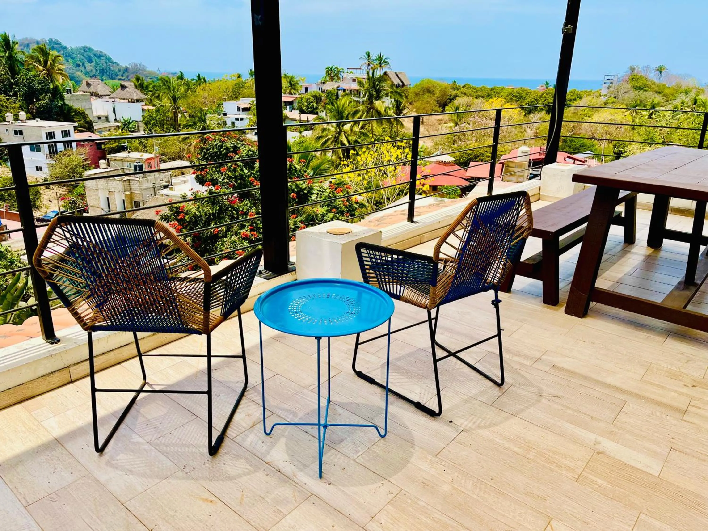 King bed, Kitchenette, Air Conditioning, Pool, Fast WiFi - Aire at Casa Calavera