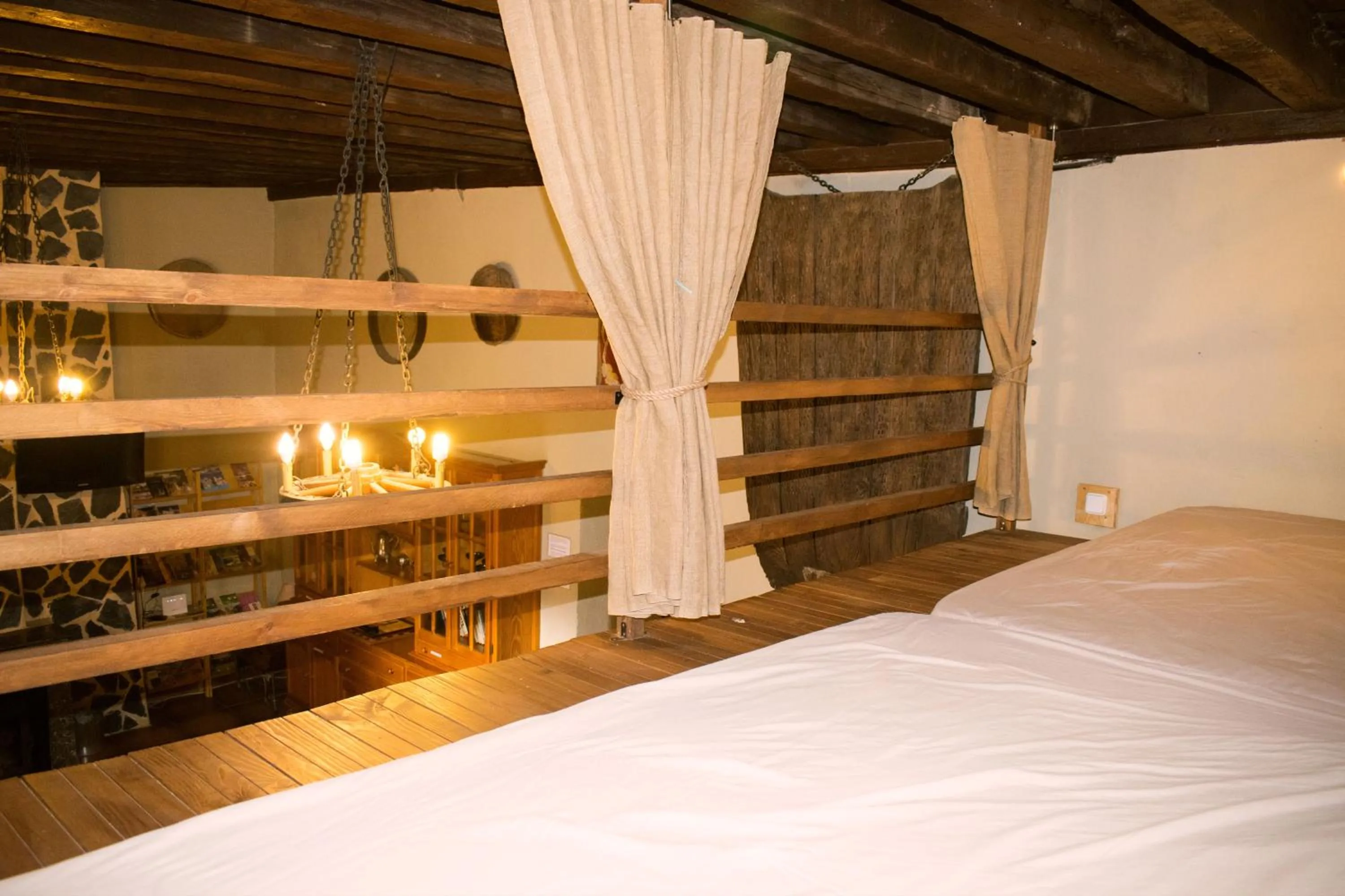 Bed in Palacio de Velamazán