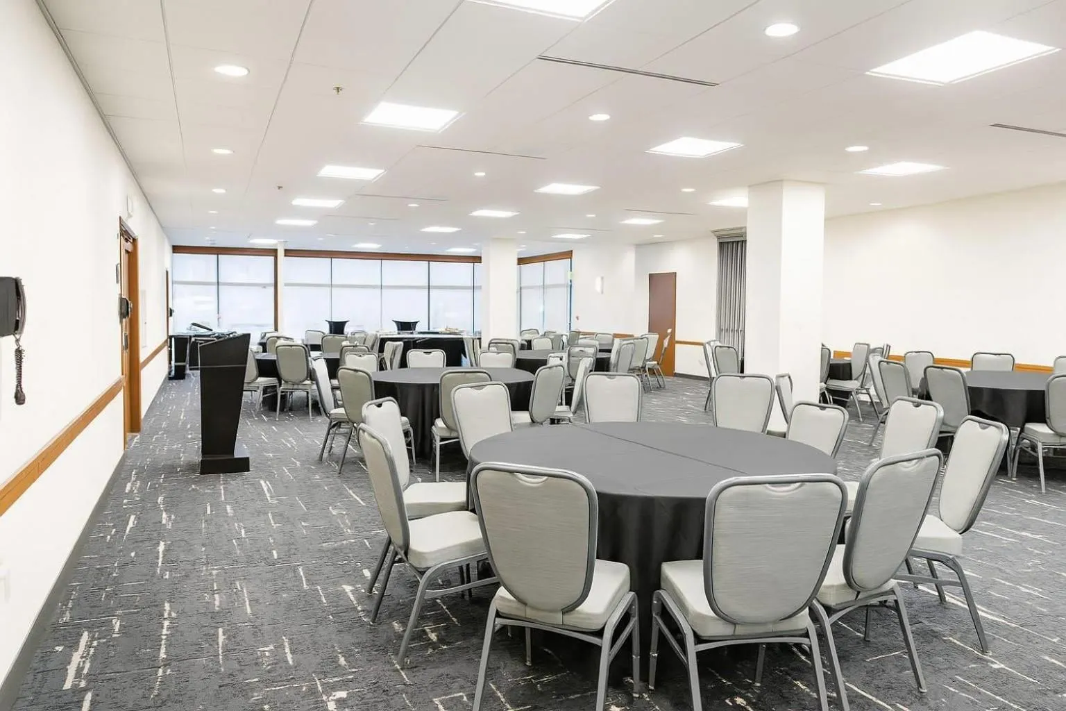 Meeting/conference room in Radisson Hotel La Crosse