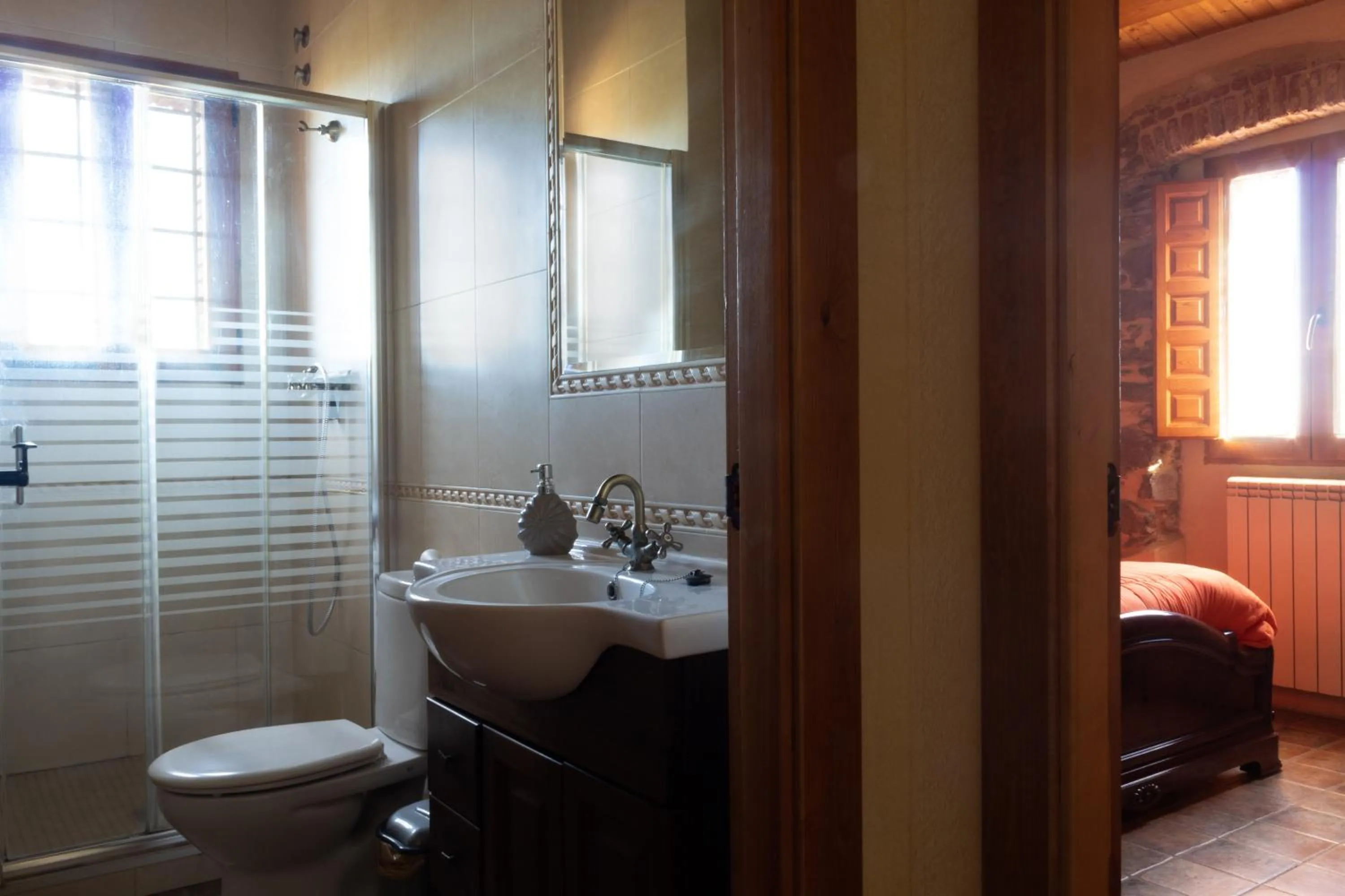 Shower in Can Pobric