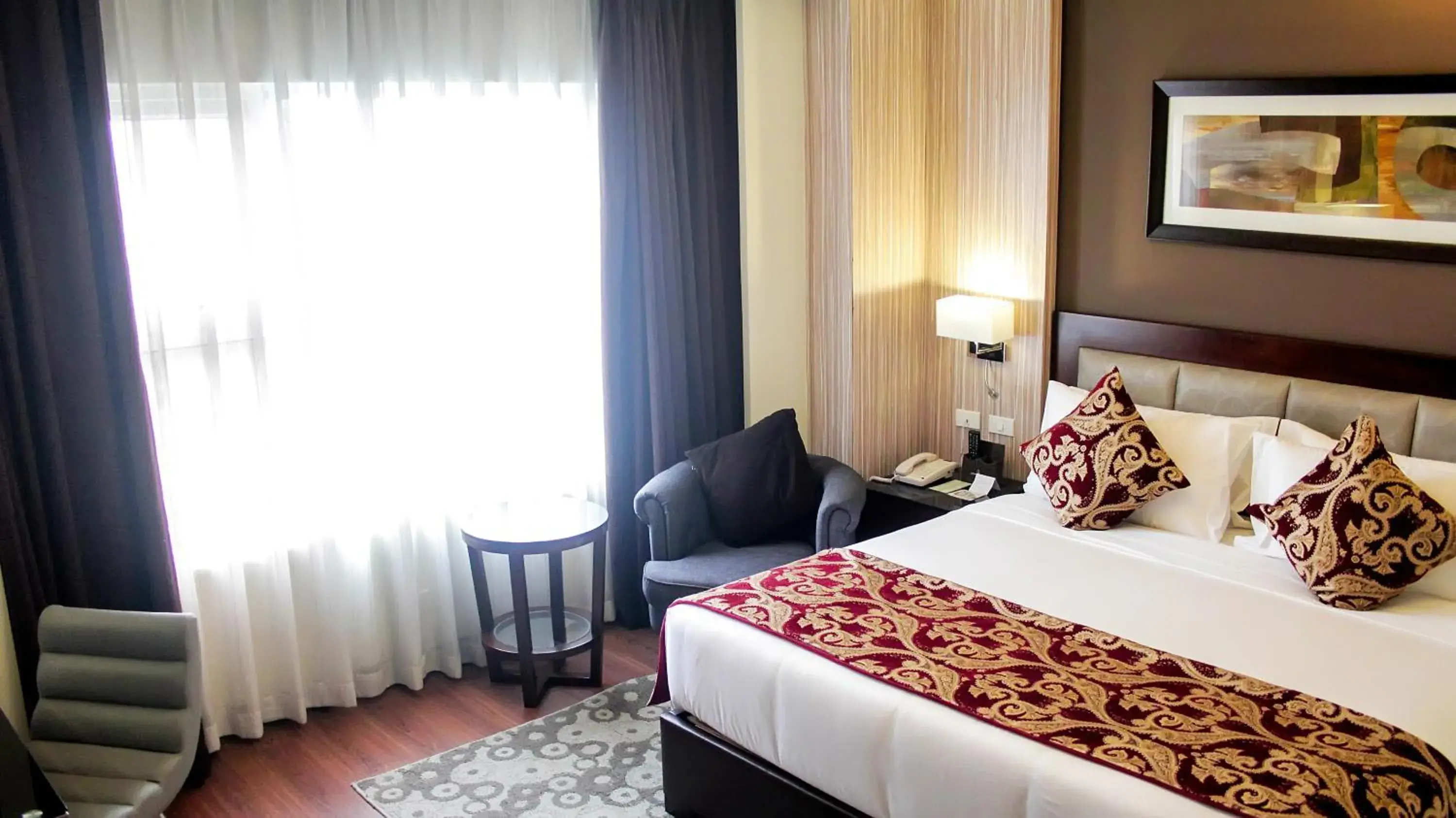 Bed in Brentwood Suites Bed in Brentwood Suites