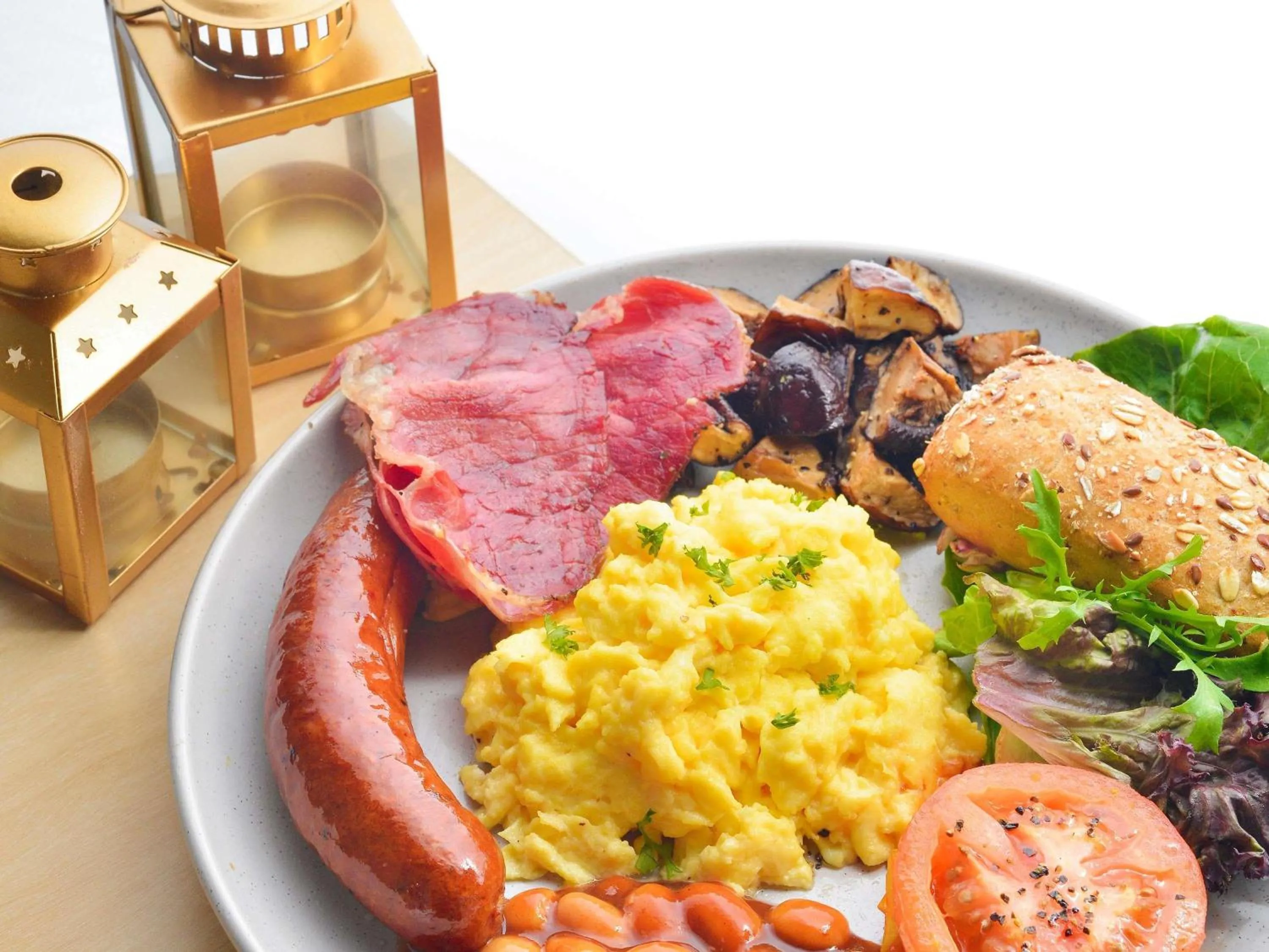 Restaurant/places to eat in Mercure Singapore Tyrwhitt