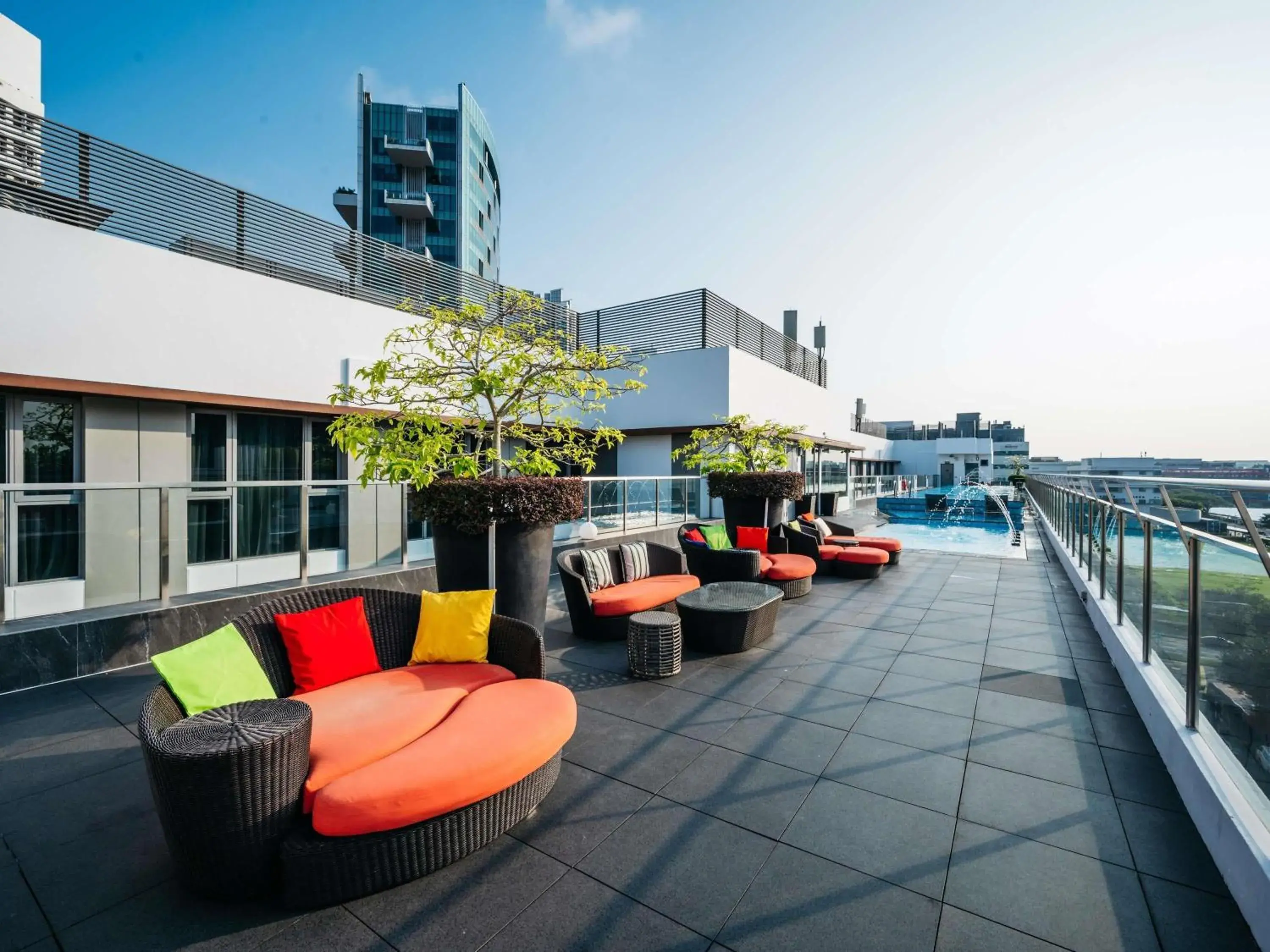 Pool view in Mercure Singapore Tyrwhitt Pool view in Mercure Singapore Tyrwhitt