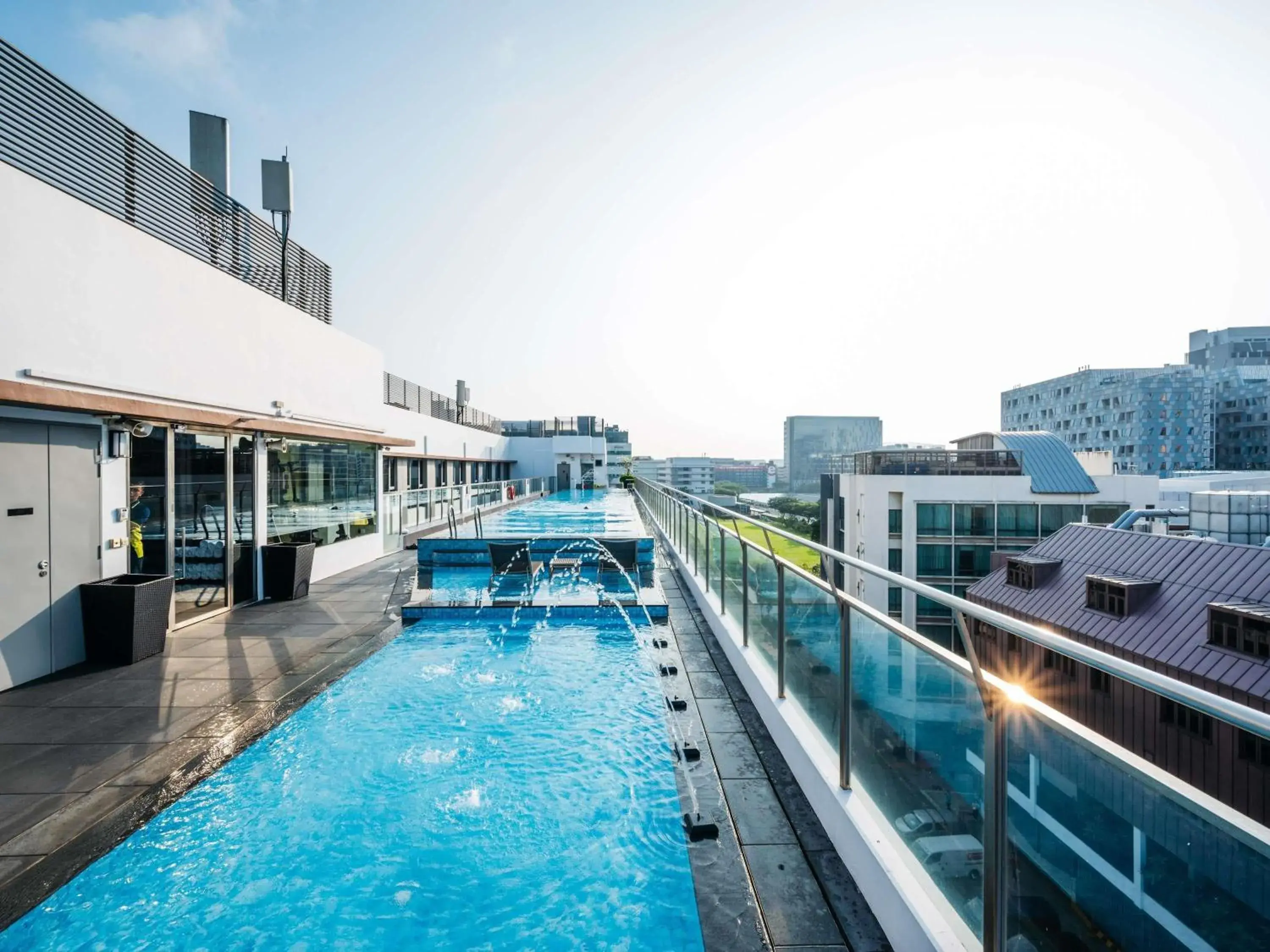 Pool view in Mercure Singapore Tyrwhitt Pool view in Mercure Singapore Tyrwhitt