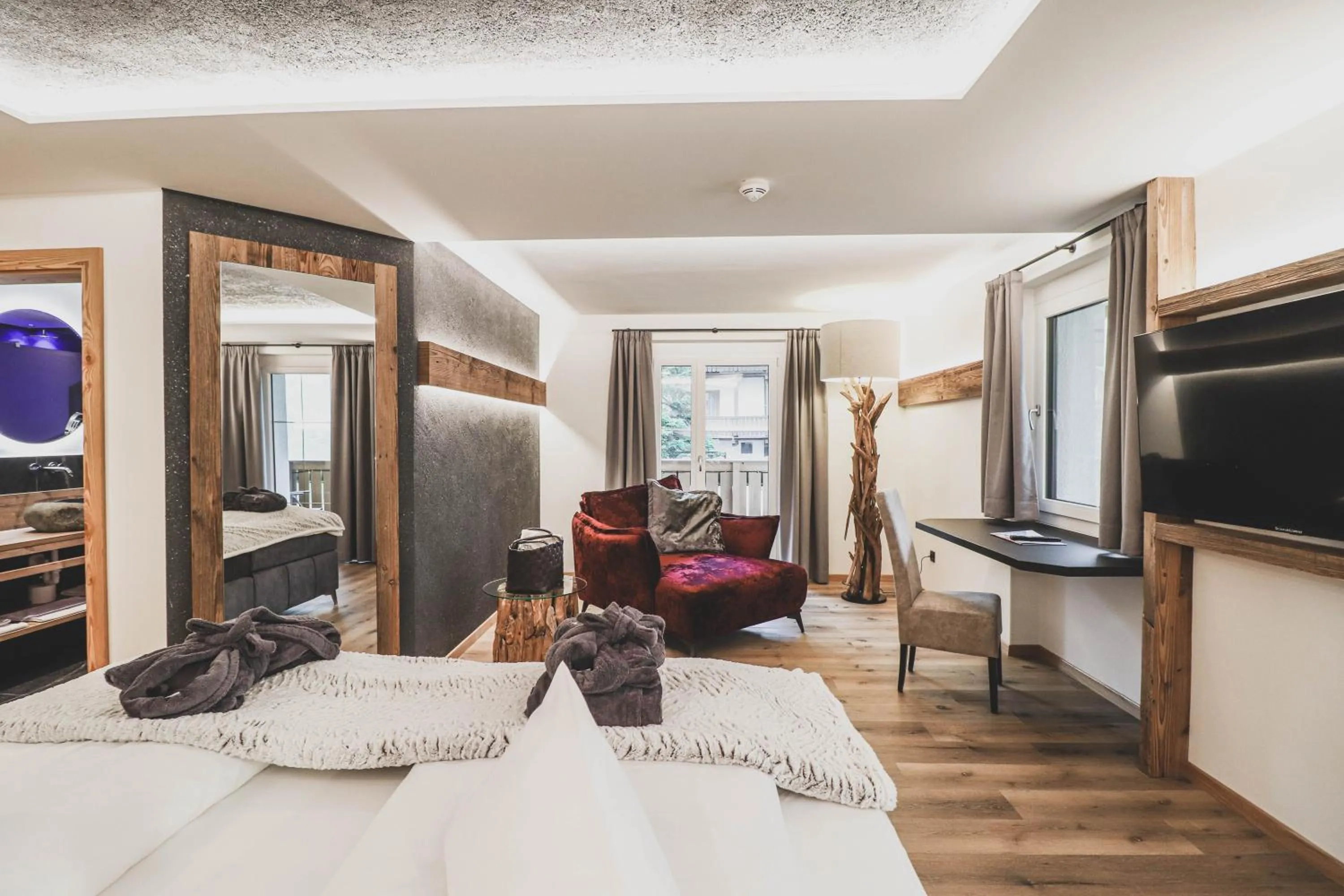 Photo of the whole room, Bed in Montresor Hotel Pfeldererhof