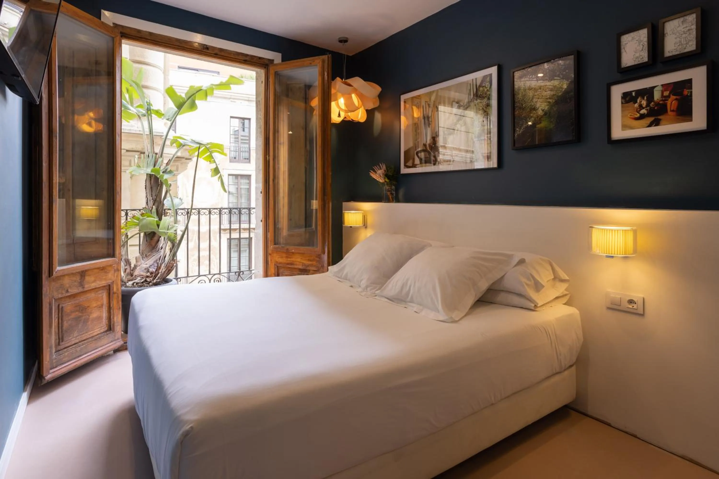 Bedroom, Bed in Hostal Sol y K