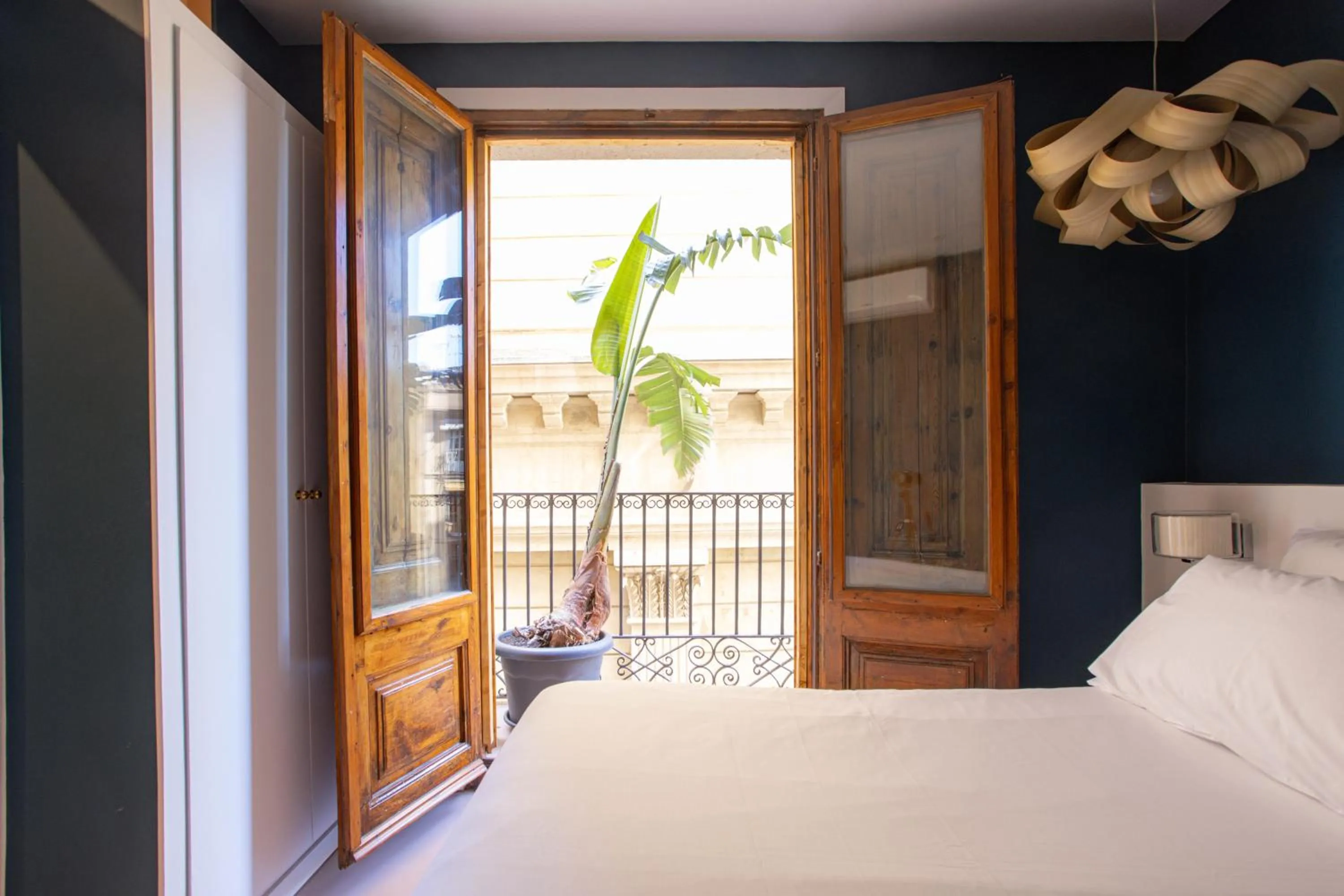 View (from property/room), Bed in Hostal Sol y K