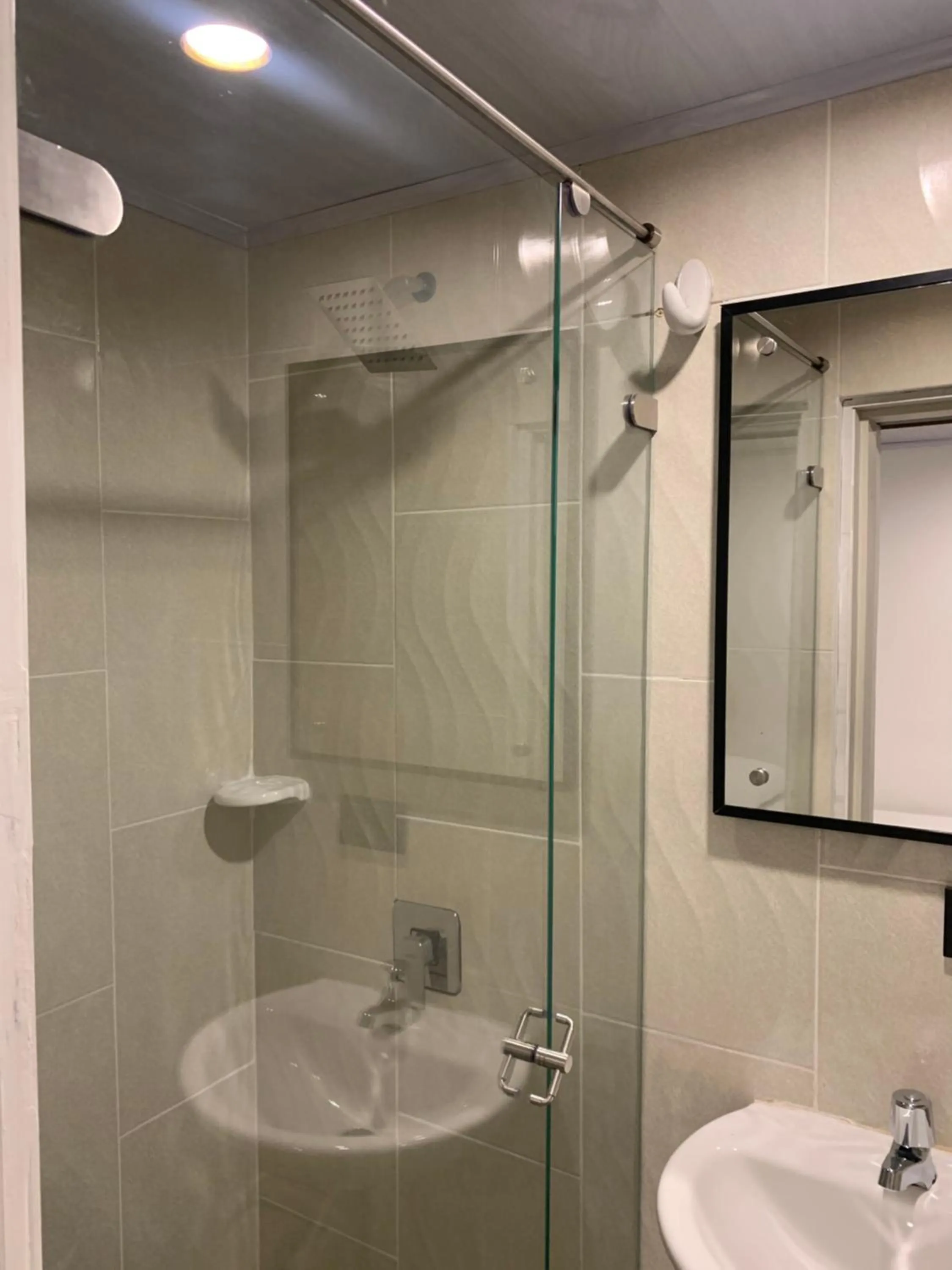 Shower in Hotel Urban Center Bogota