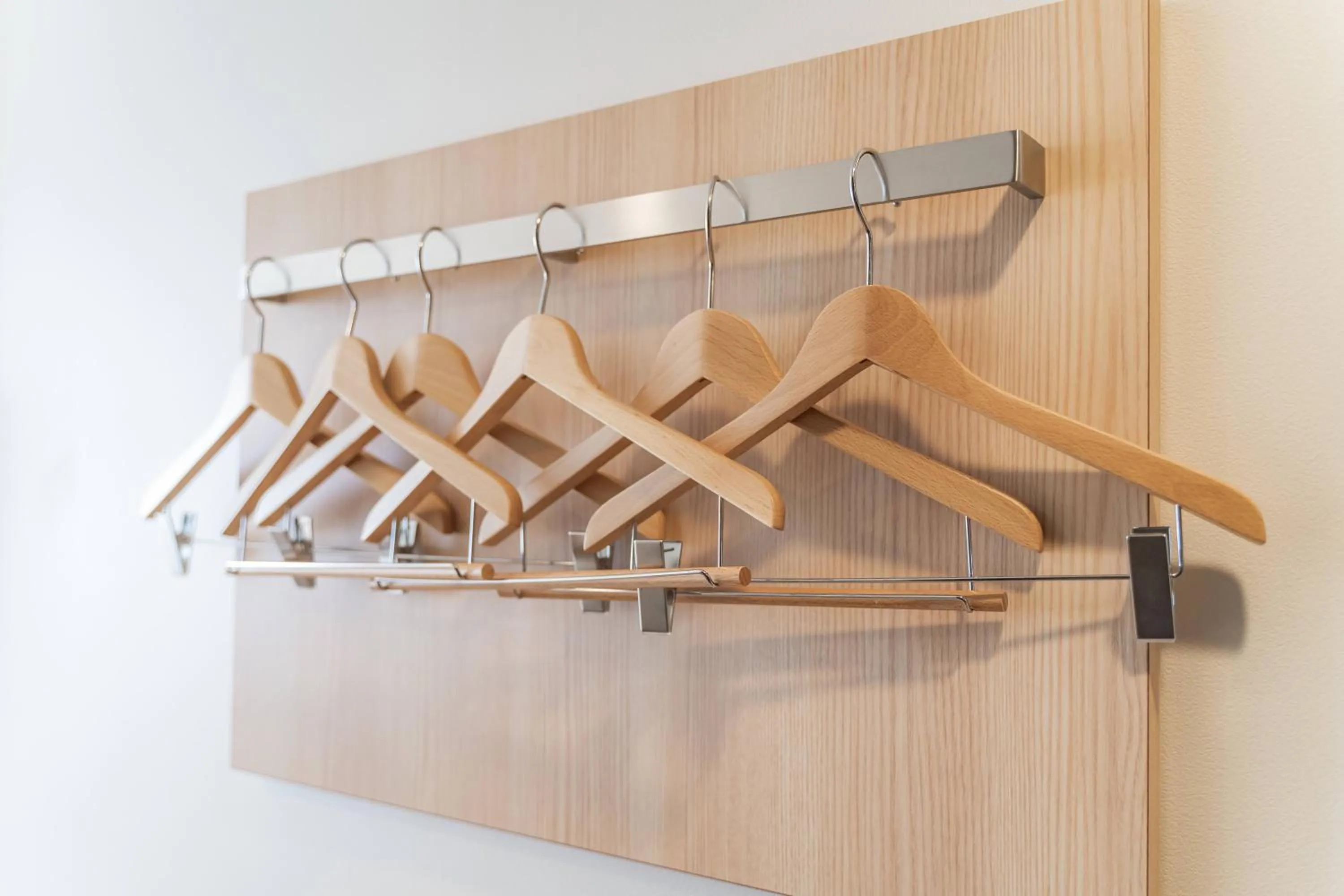 wardrobe in Kansai International Airport Hotel 11