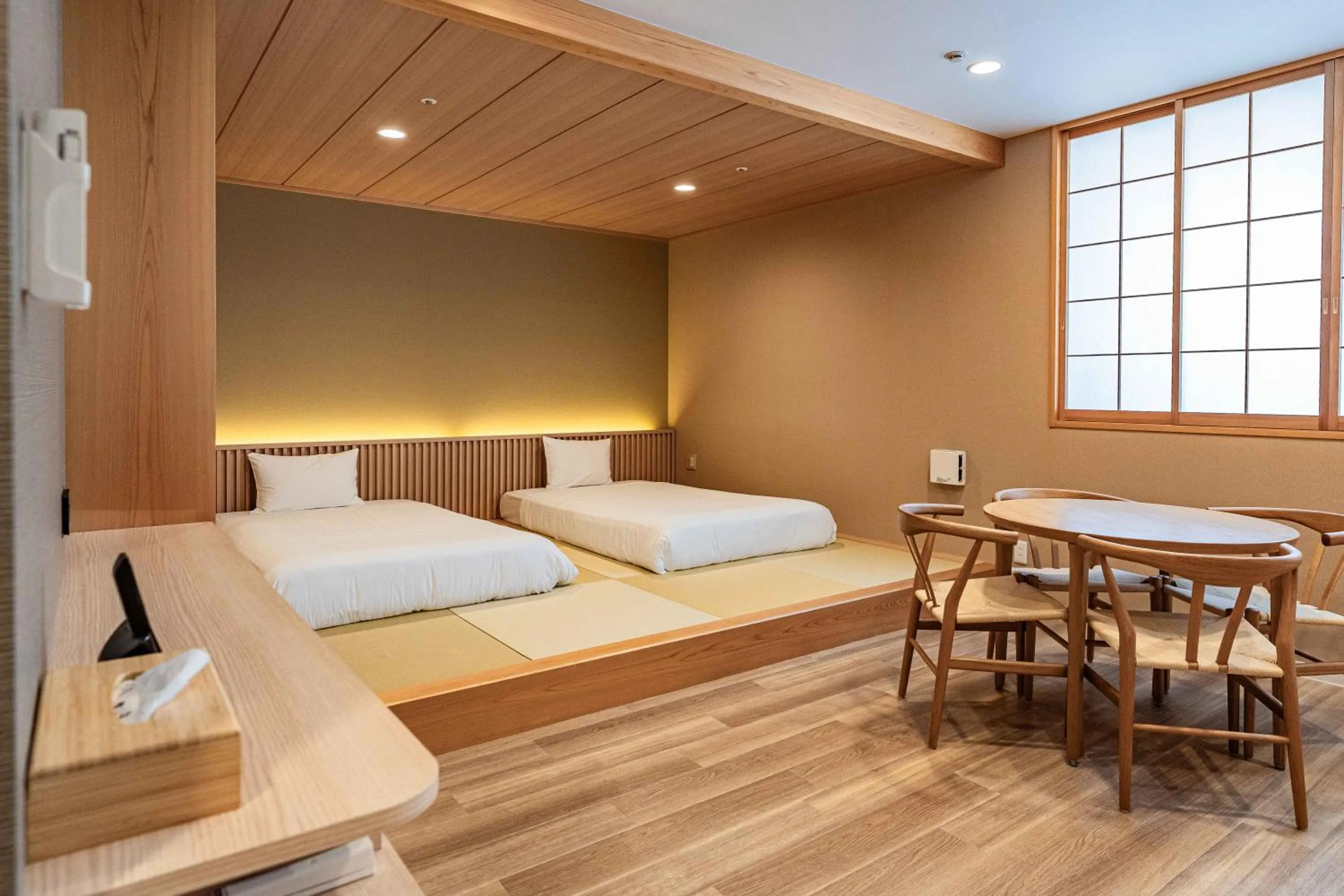 Bedroom, Bed in Kansai International Airport Hotel 11