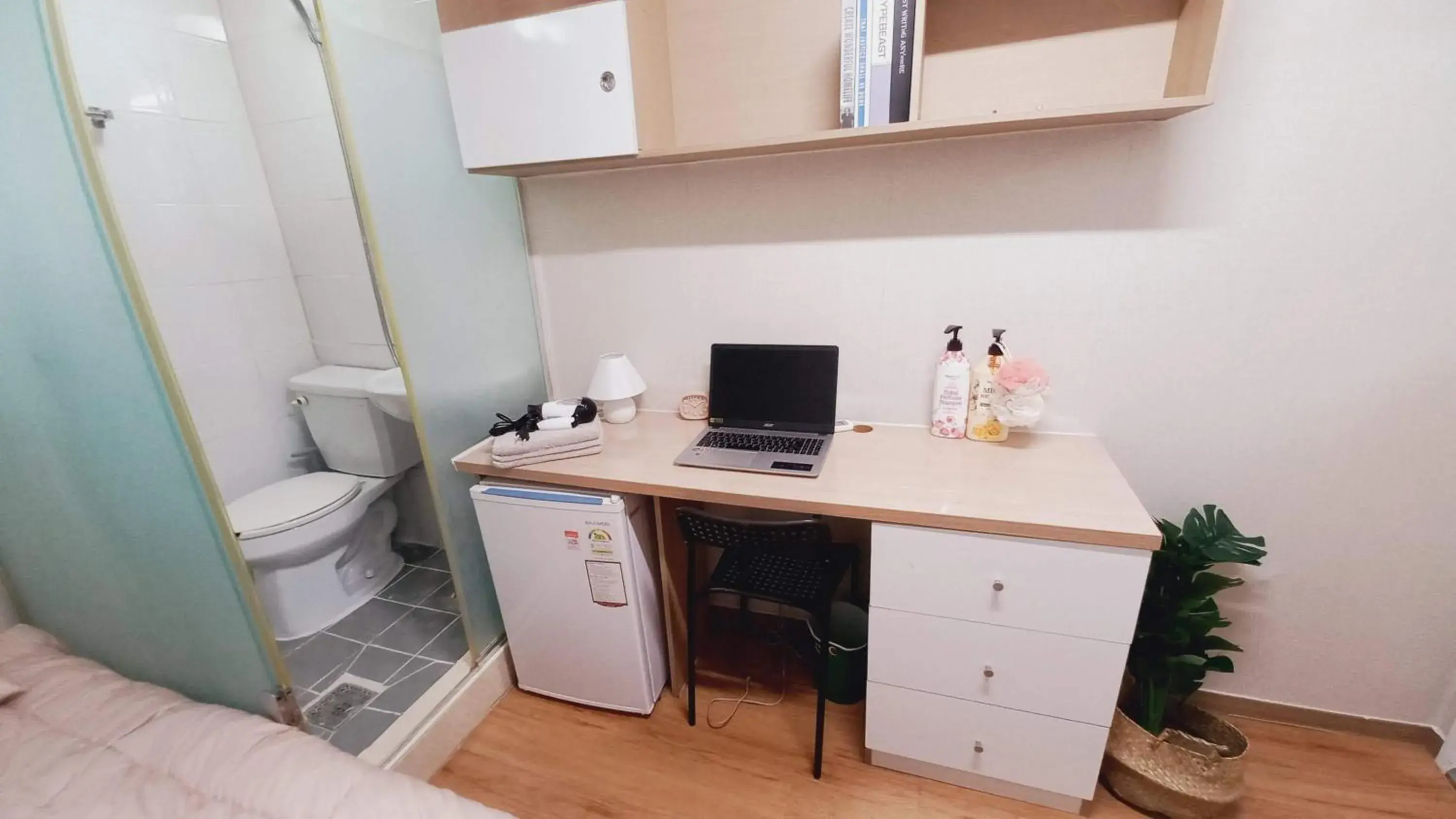Single Room with Private Bathroom in Haechi Stay GuestHouse - For foreigners only Single Room with Private Bathroom in Haechi Stay GuestHouse - For foreigners only