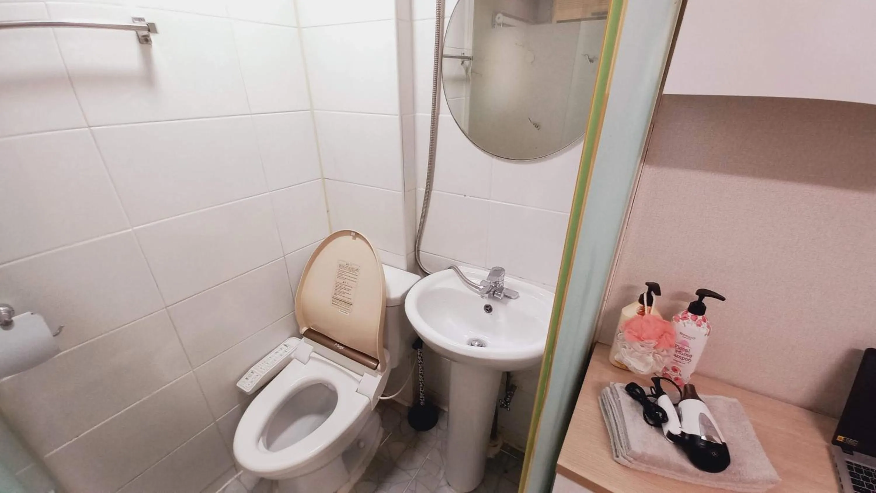 Bathroom in Haechi Stay GuestHouse - For foreigners only