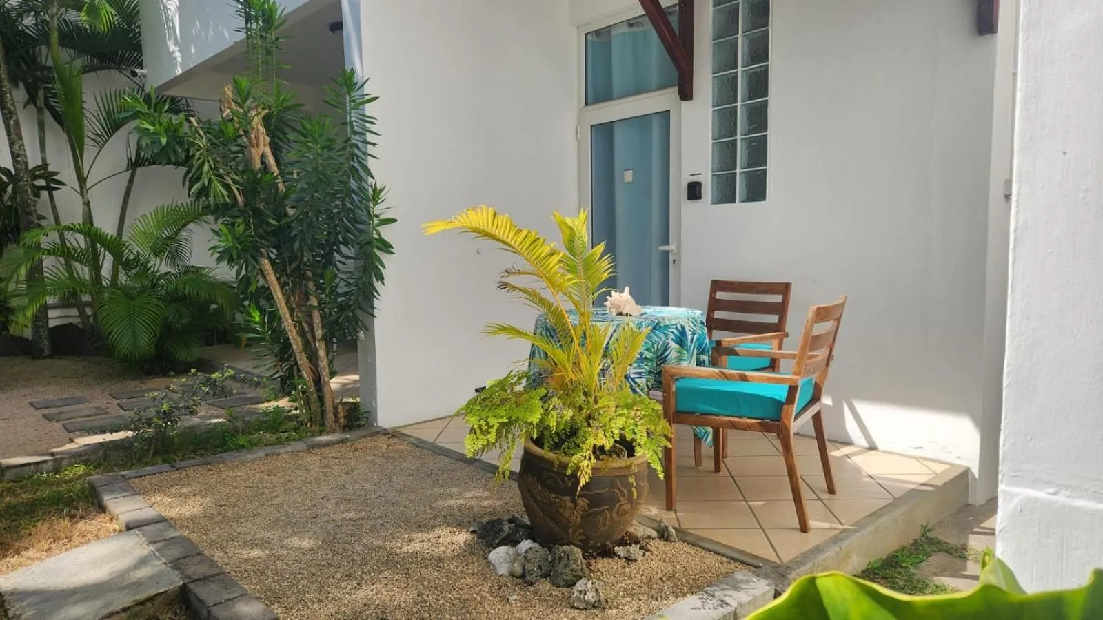 Property building in La Perla Holiday Apartments