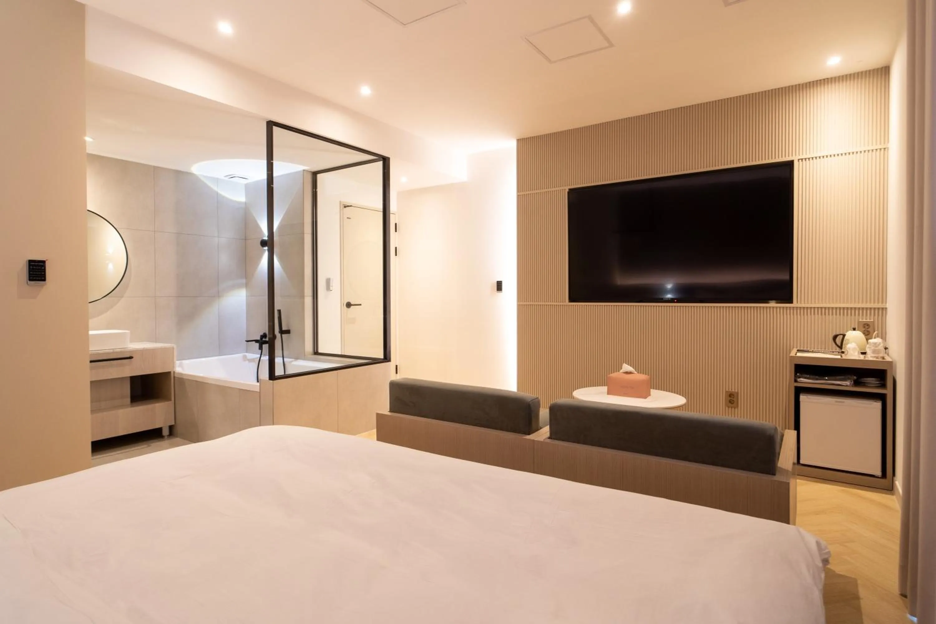 TV and multimedia in '사용x' 클릭금지 Goyang Hotel Yuji