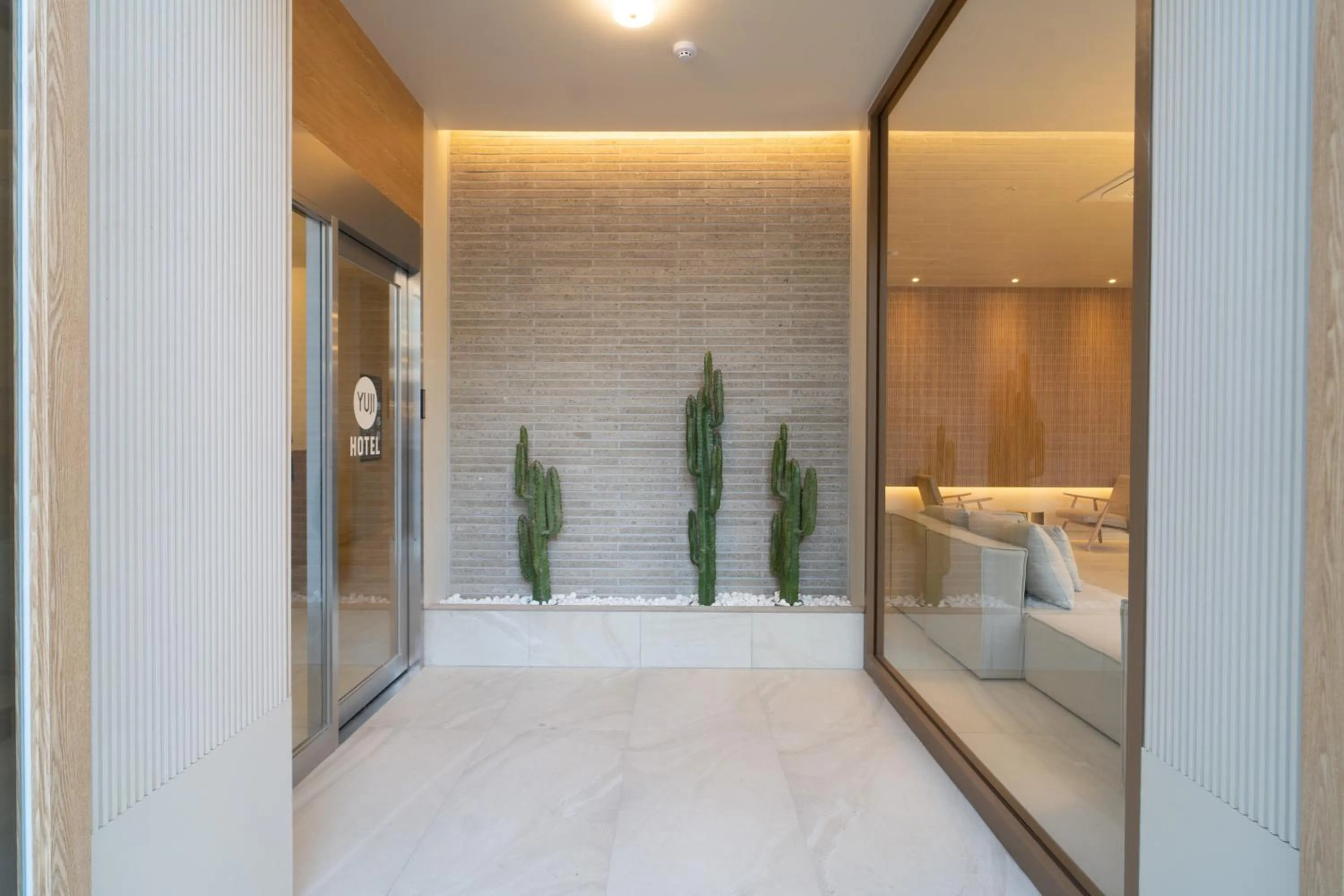 Facade/entrance in '사용x' 클릭금지 Goyang Hotel Yuji