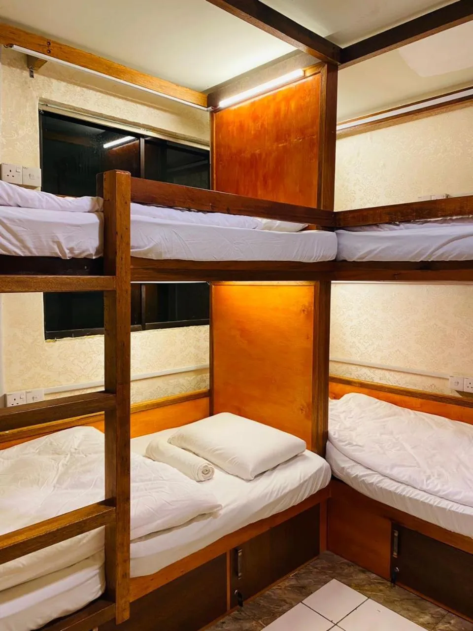 H2 Worldpackers , The Social Hotel