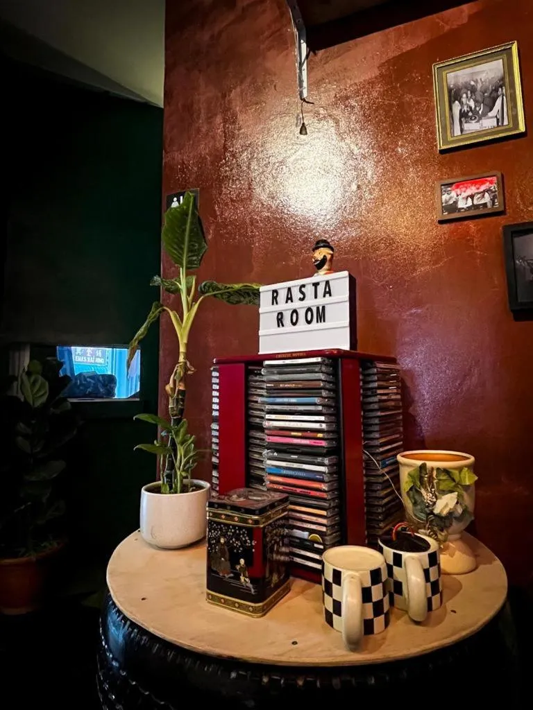 Lounge or bar in H2 Worldpackers , The Social Hotel