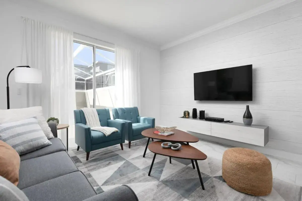 Chic Modern Home- Mickey & Star Wars Magic Chic Modern Home- Mickey & Star Wars Magic