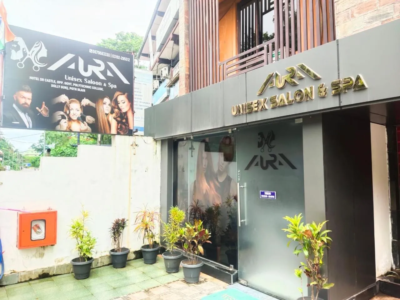 Property building in Hotel S R Castle