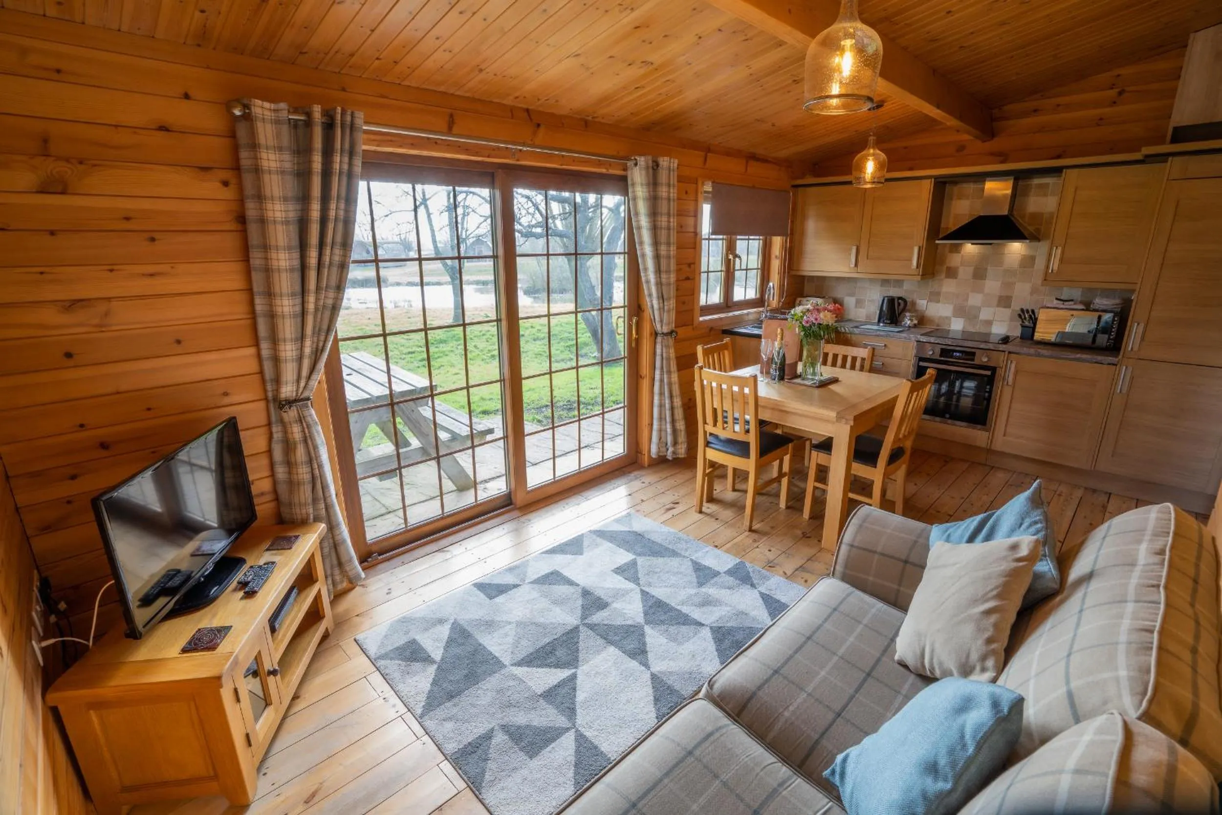 TV and multimedia in Wall Eden Farm - Luxury Log Cabins and Glamping