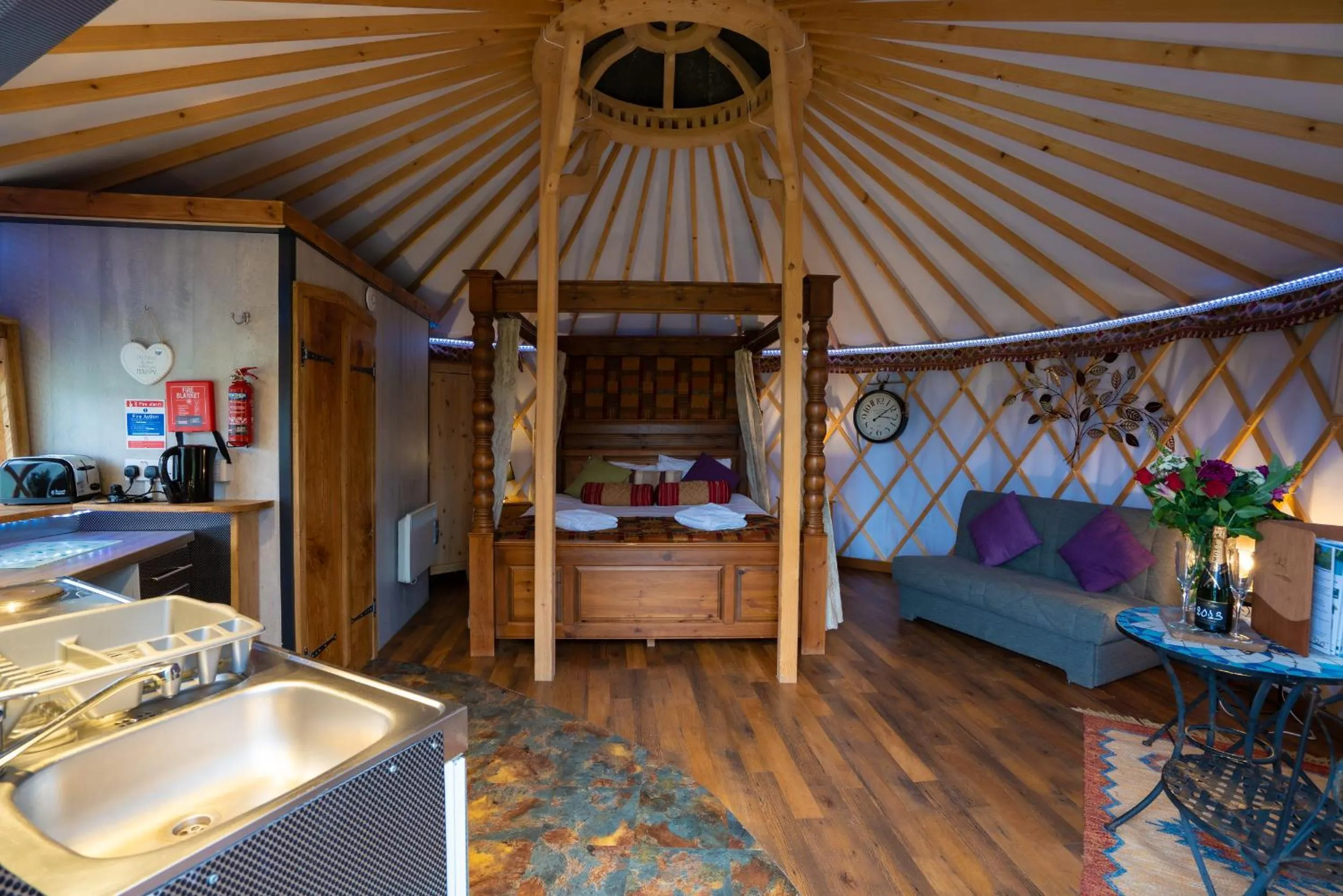 Bed in Wall Eden Farm - Luxury Log Cabins and Glamping