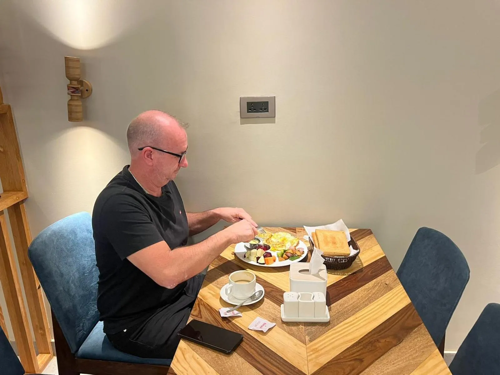 Breakfast in Ananta Home